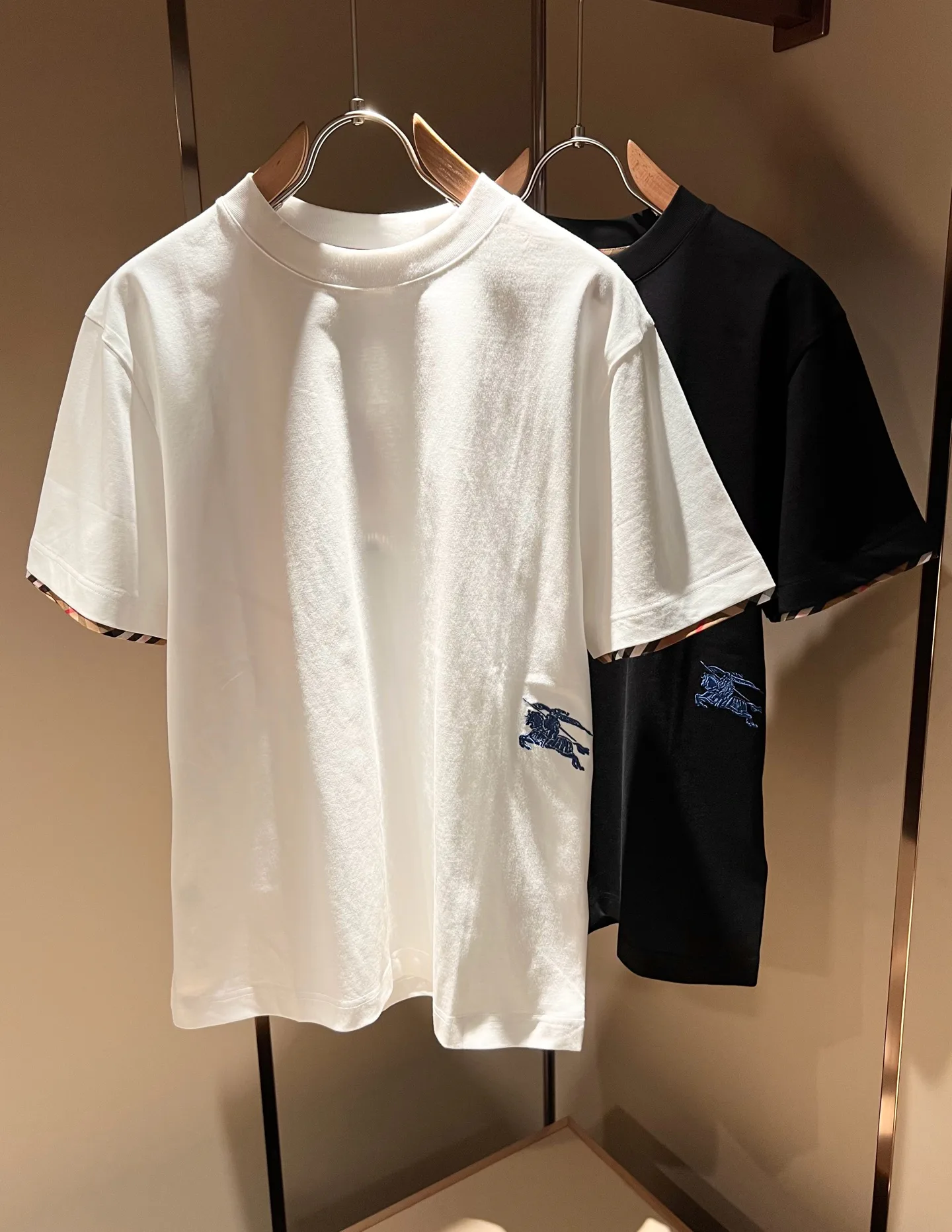 Футболки Женские Burberry 8471