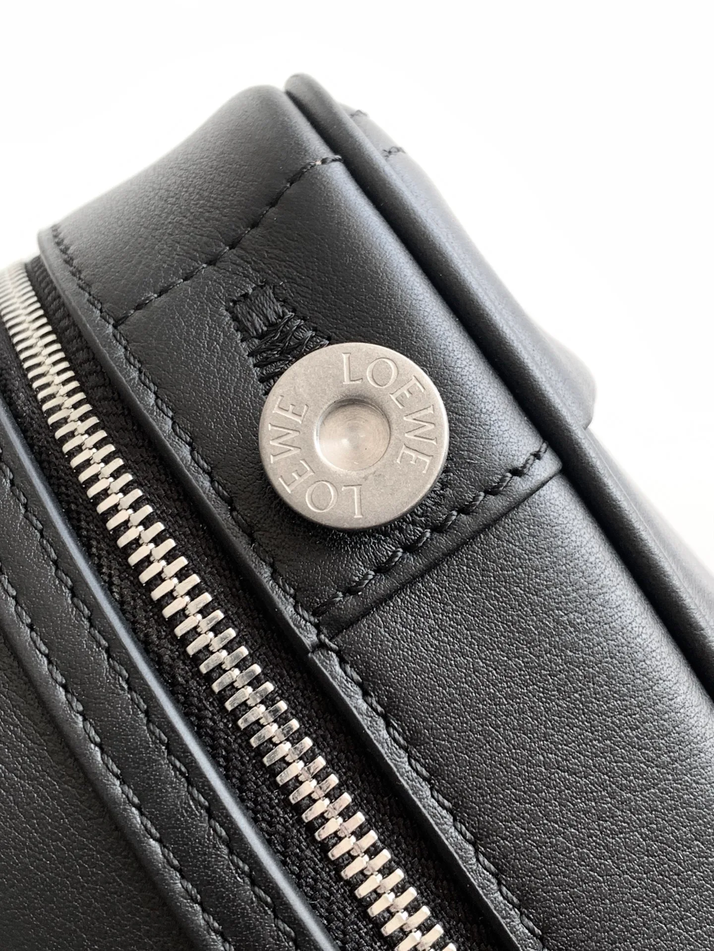 Классические Сумки Женские Loewe 11504281