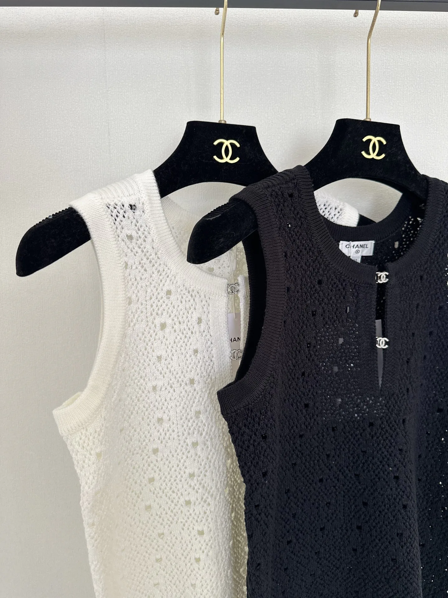 Жилеты Женские Chanel 11397921