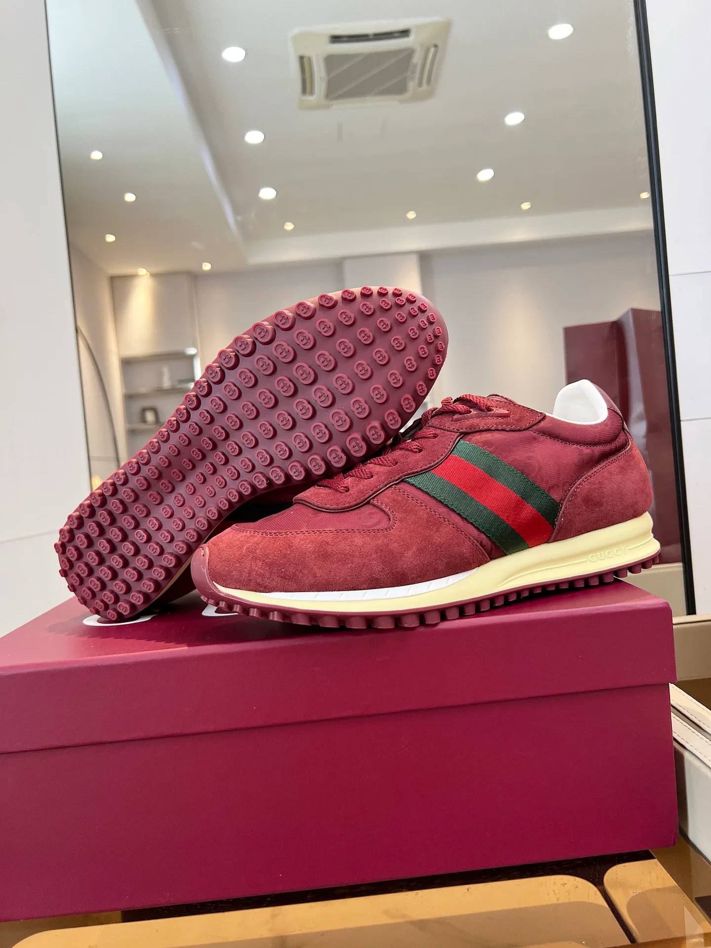 Кроссовки Женские Gucci 46008