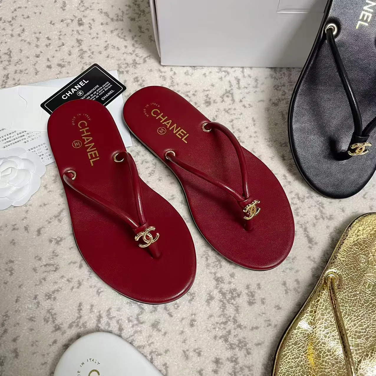 Шлепанцы Женские Chanel 17665618