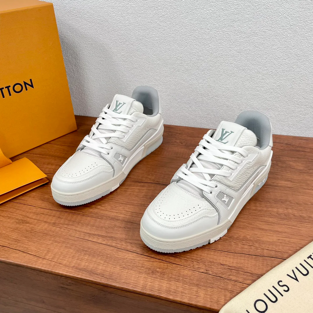 Кроссовки Женские Louis Vuitton 2556239