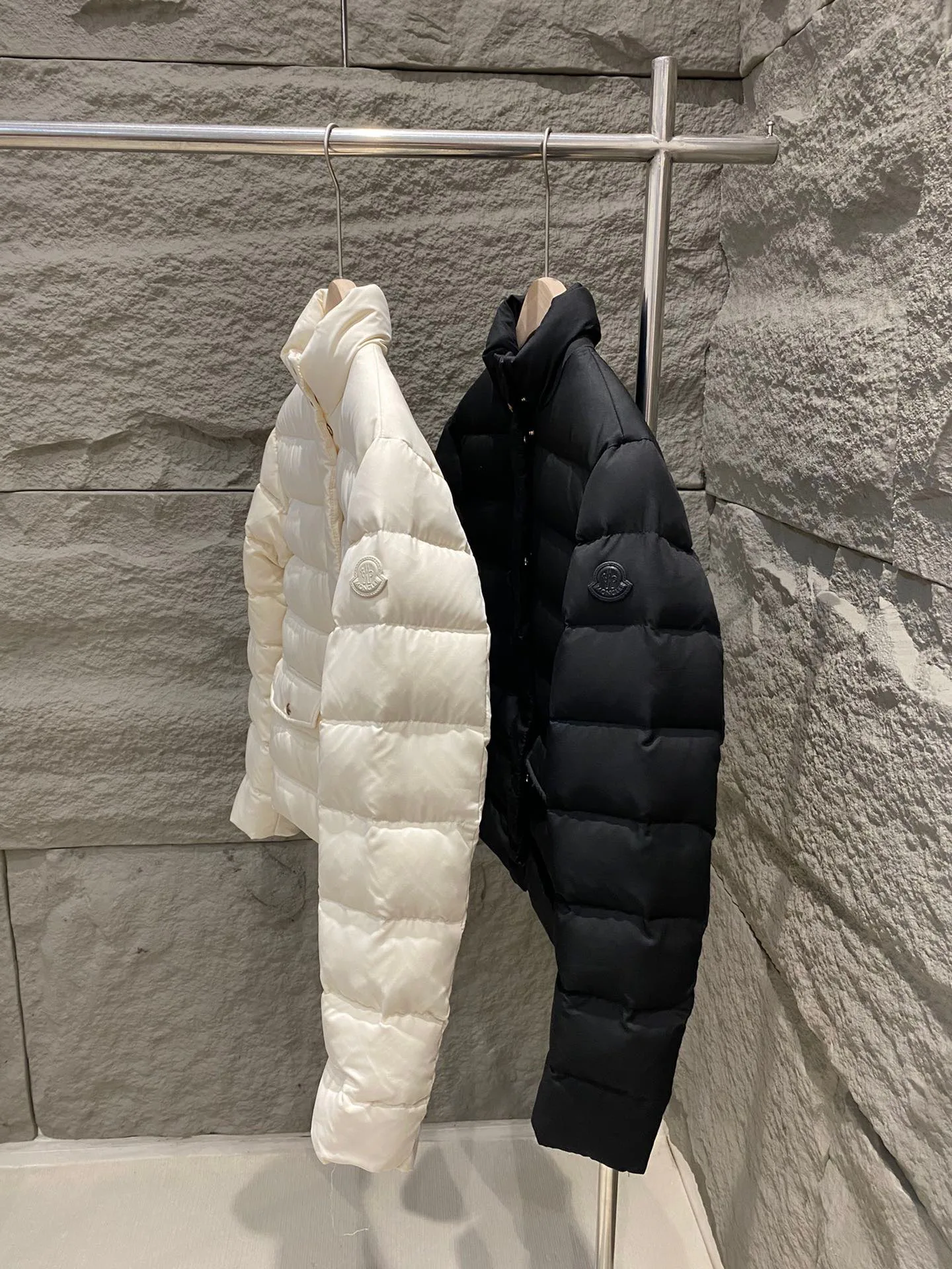 Куртки И Пуховики Женские Moncler 18326251