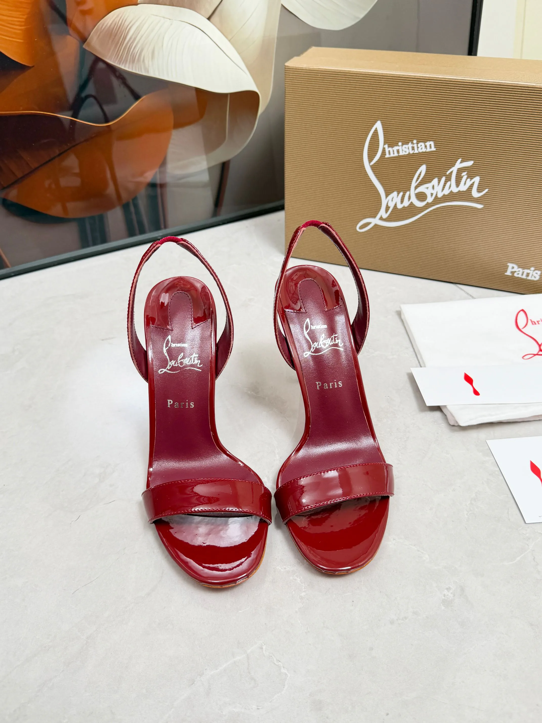 Босоножки Женские Christian Louboutin 18739796