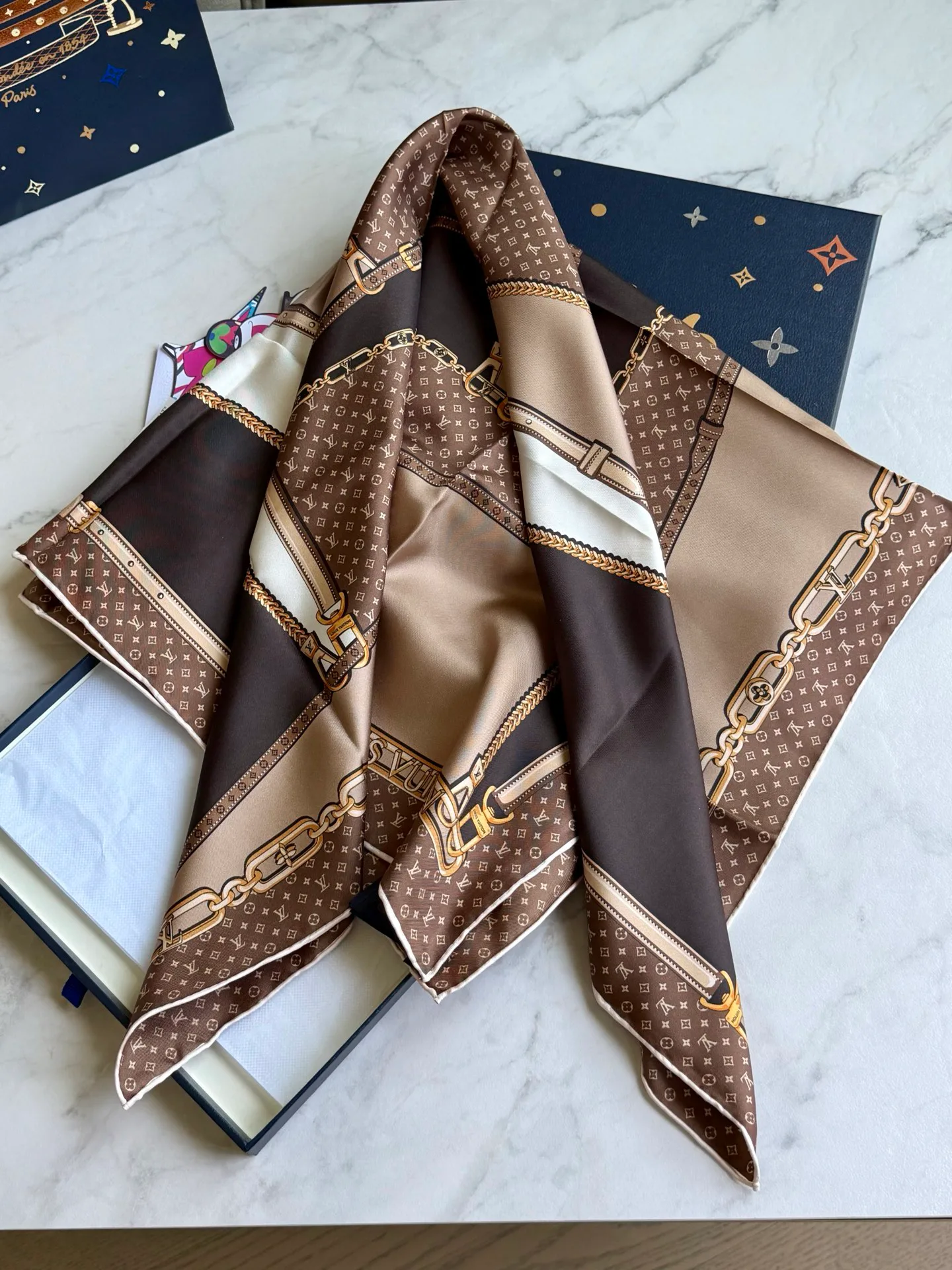 Платки Louis Vuitton 11613507