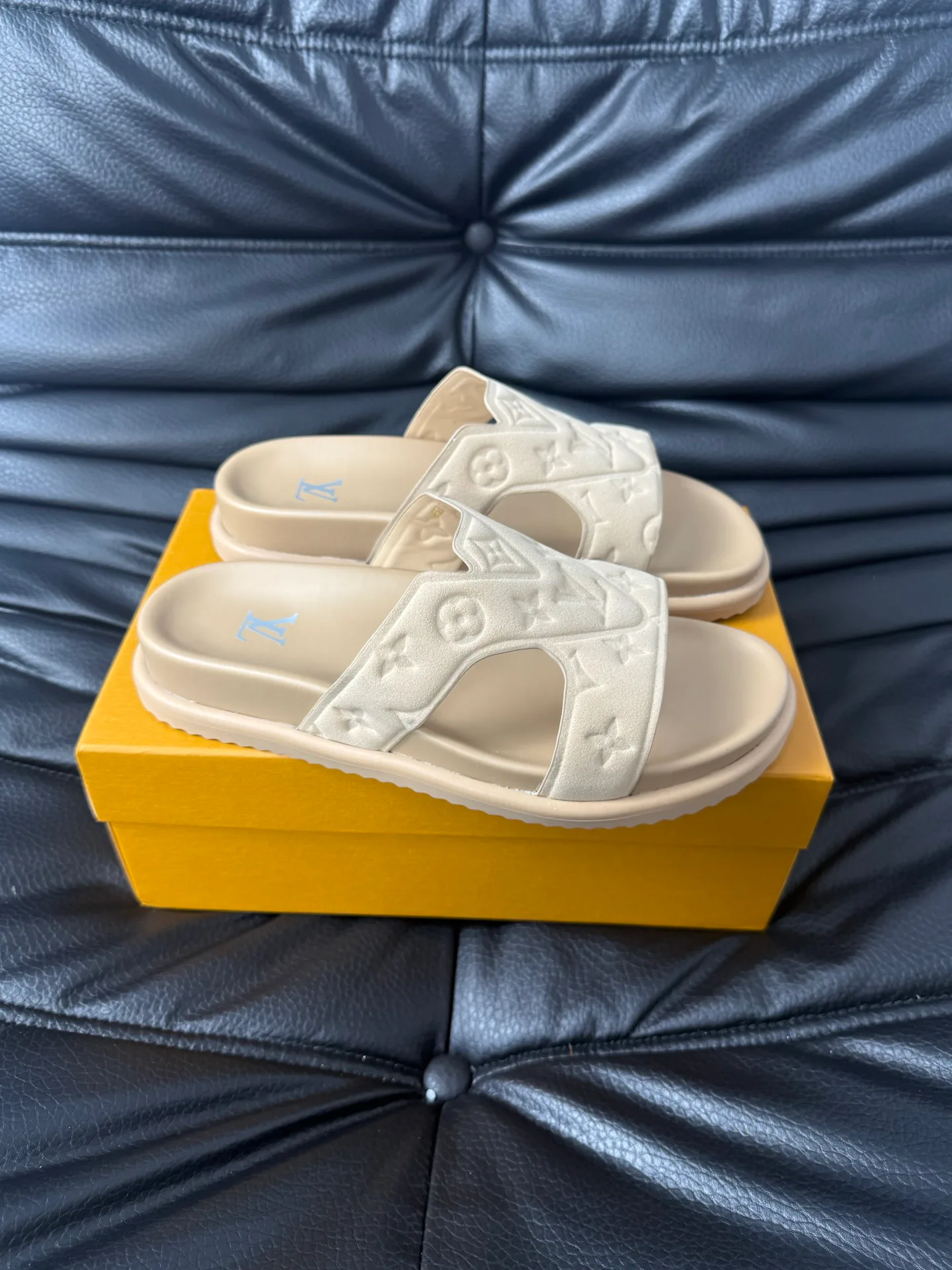 Шлепанцы Женские Louis Vuitton 382816