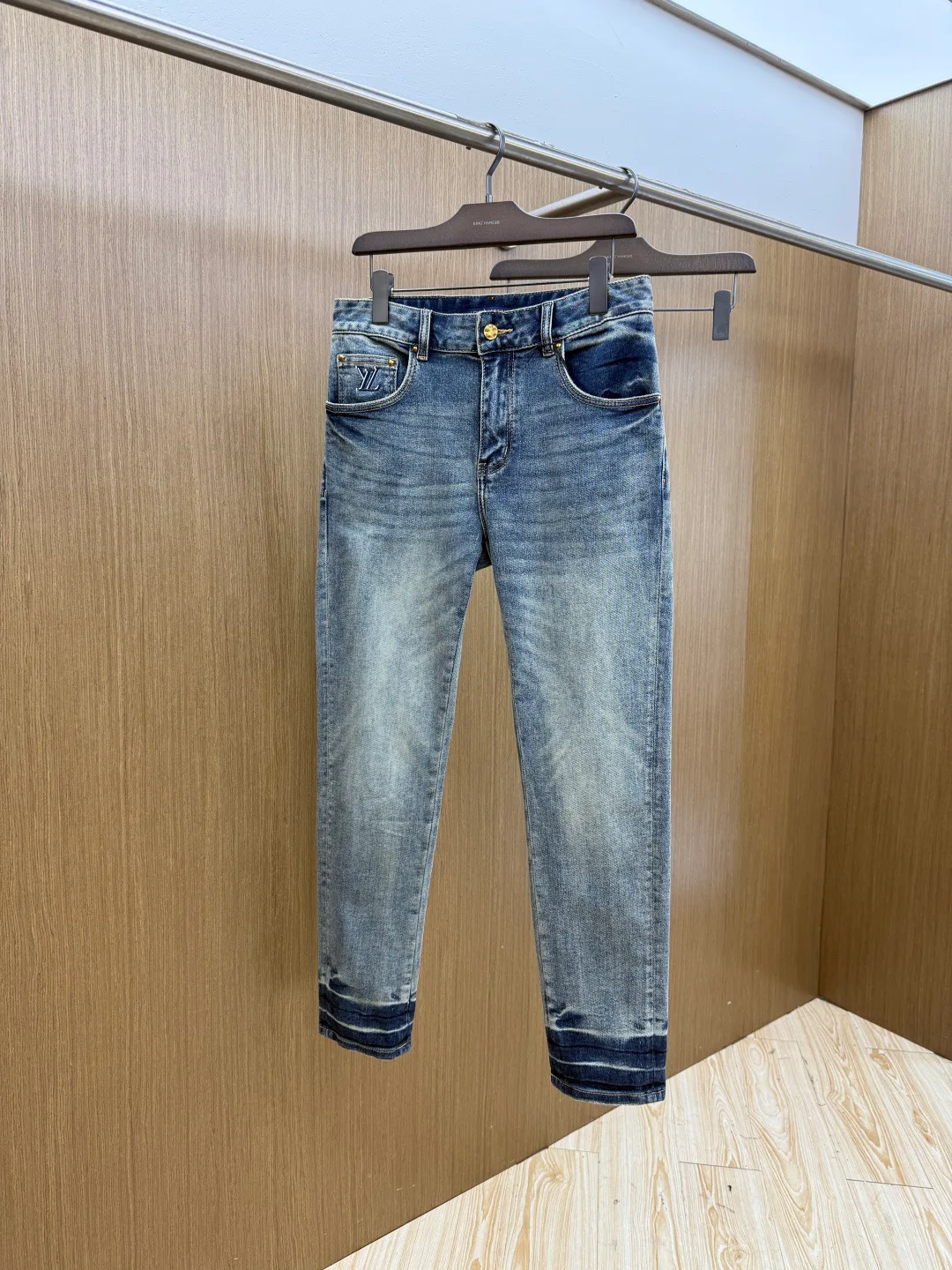 Джинсы Женские Louis Vuitton 12821862