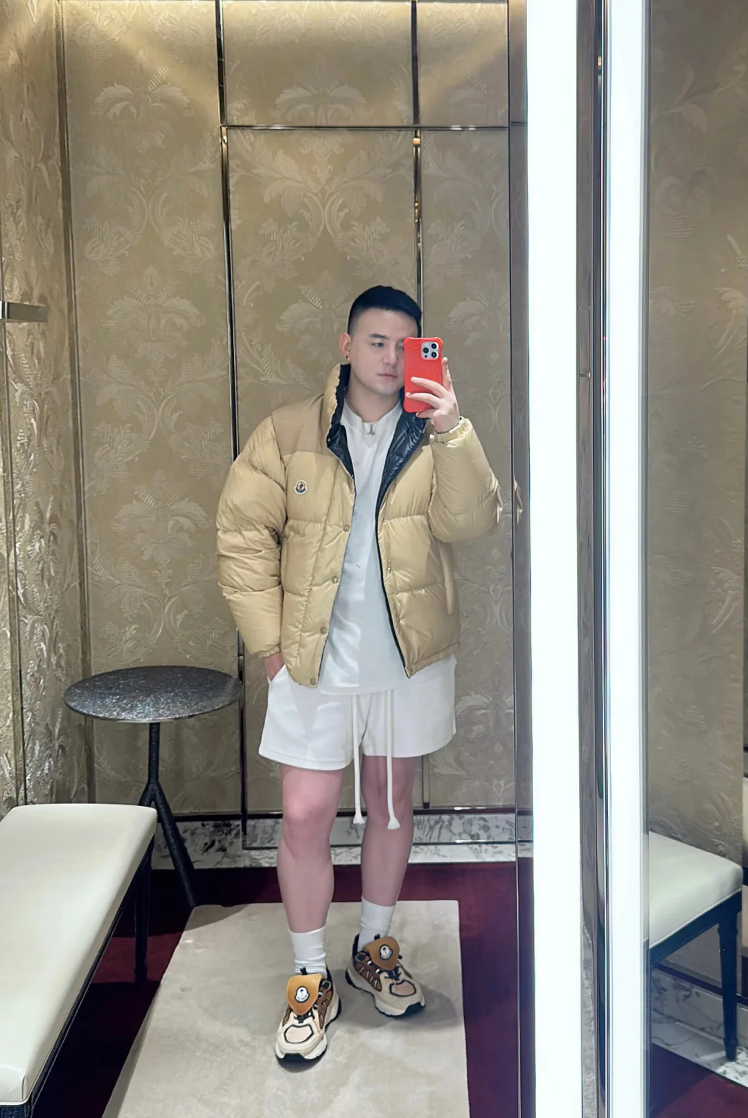 Куртки И Пуховики Мужские Moncler 723437