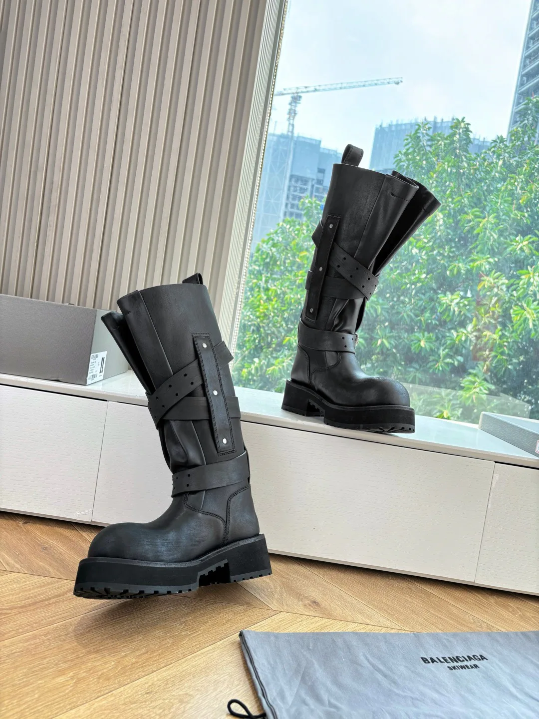 Сапоги Женские Balenciaga 515322