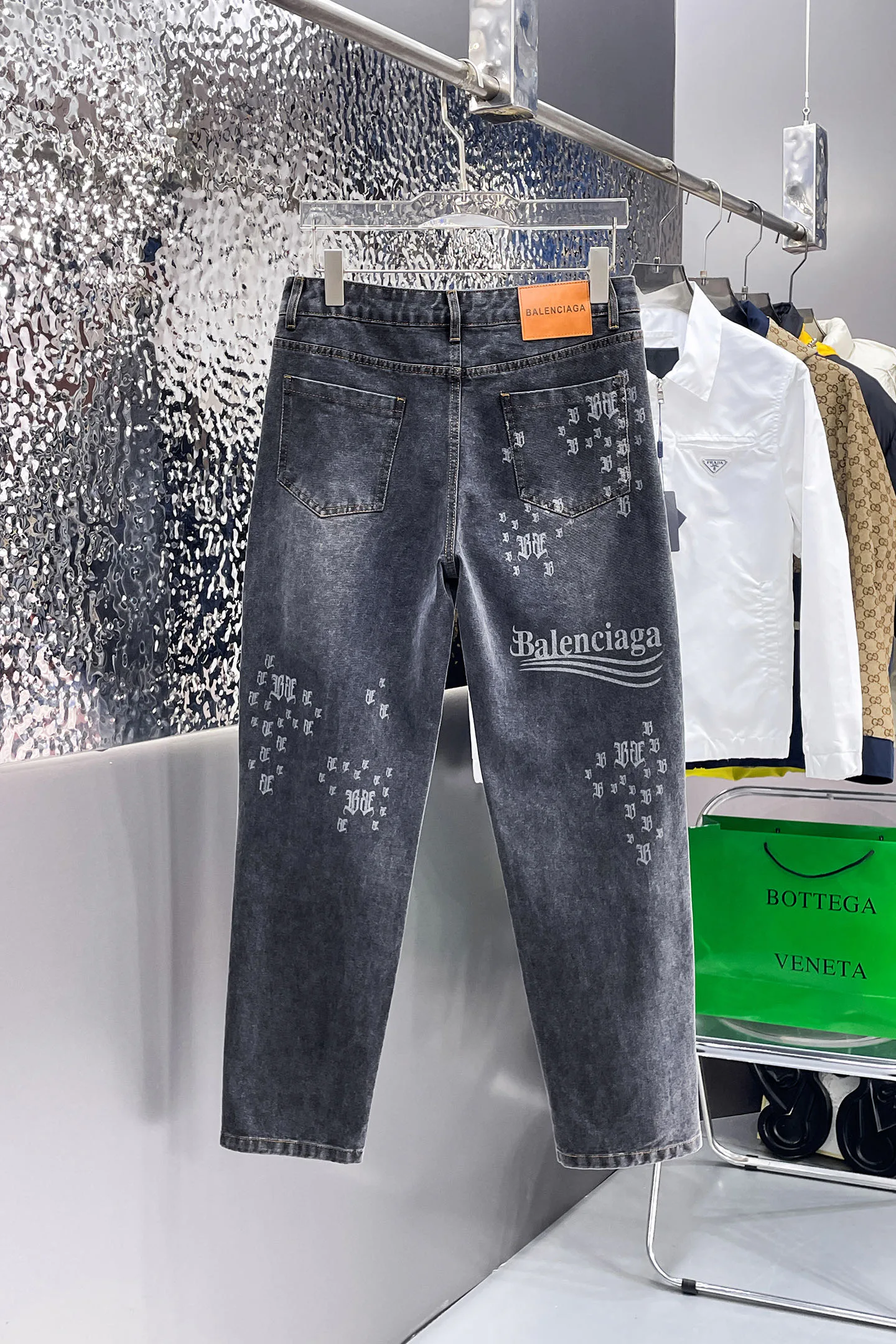 Джинсы Женские Balenciaga 6060171