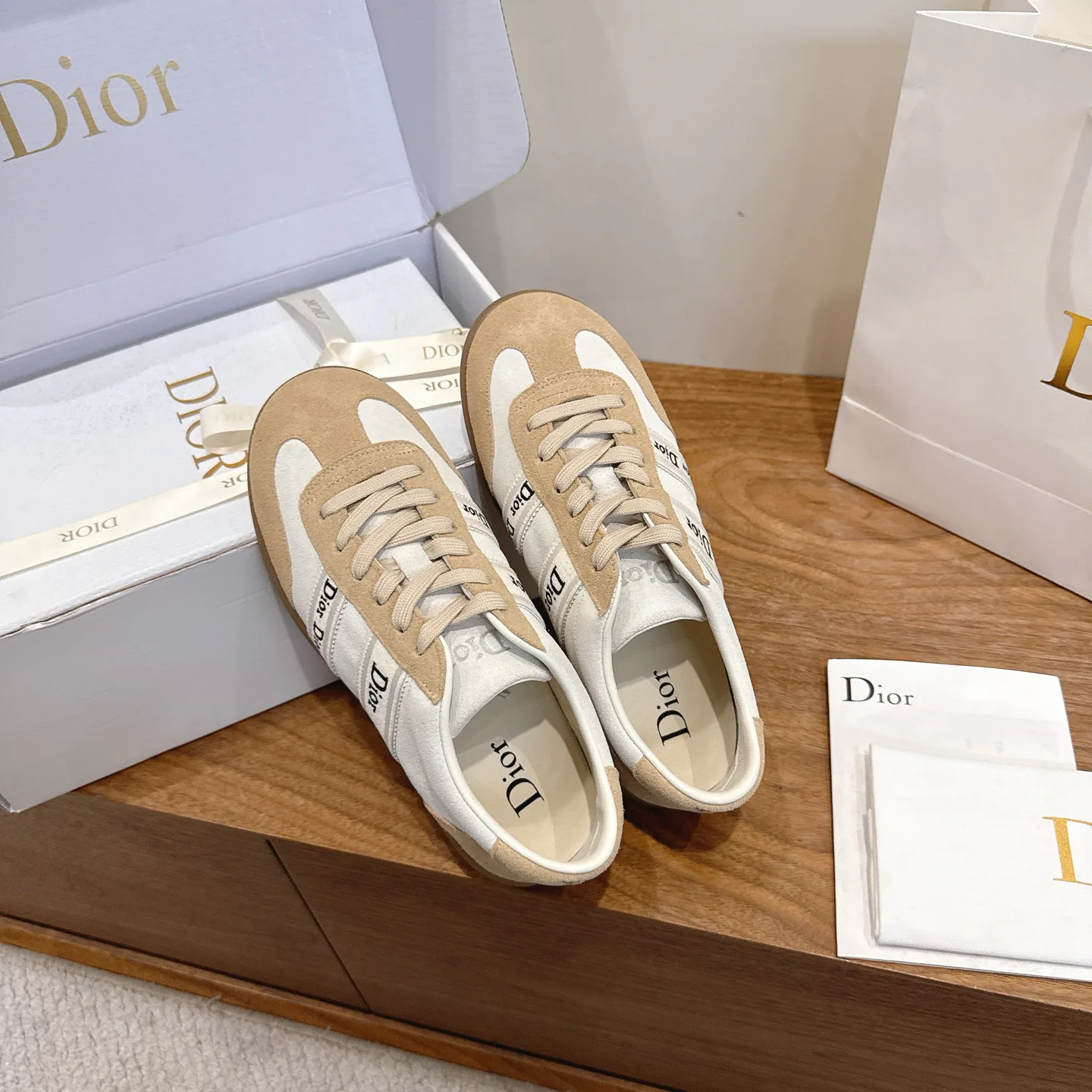 Кроссовки Женские Christian Dior 17467318