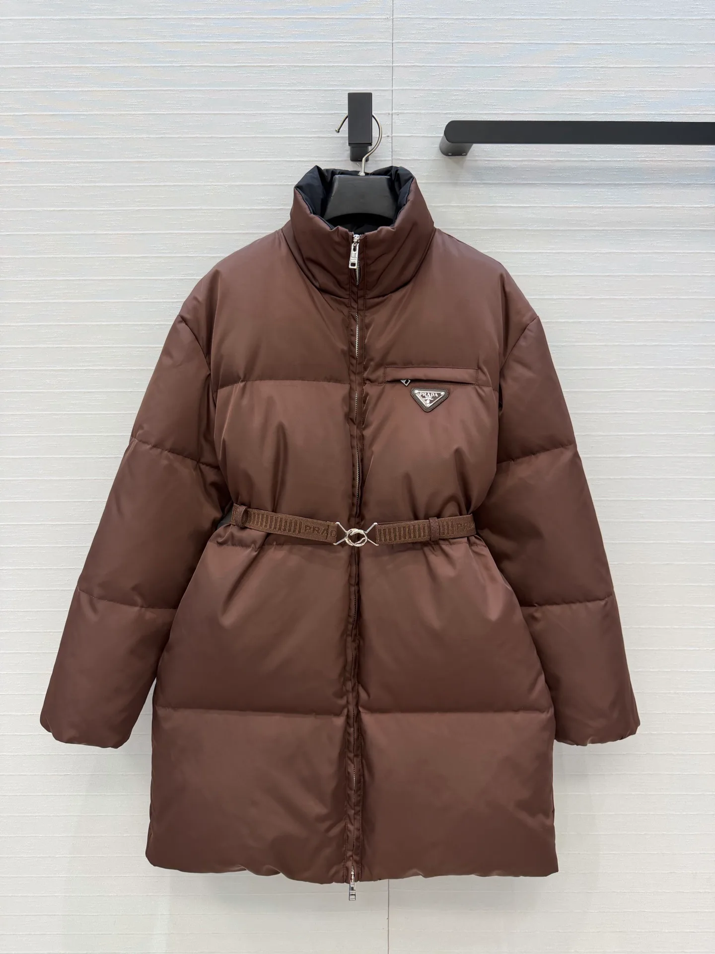 Куртки И Пуховики Женские Prada 19332012