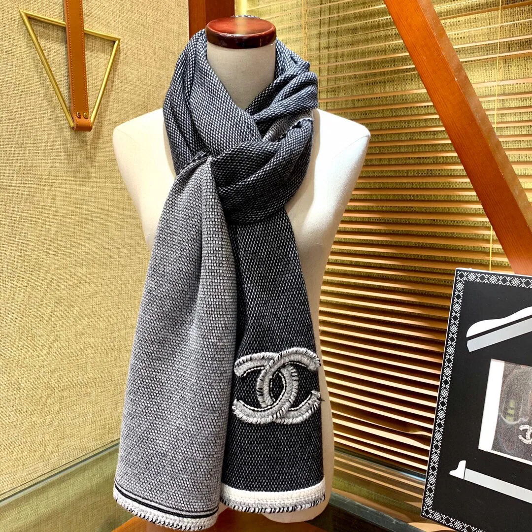 Шарфы Chanel 2478564
