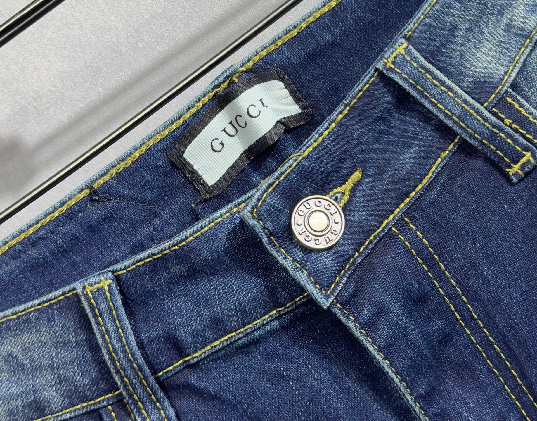 Джинсы Мужские Gucci 18098364