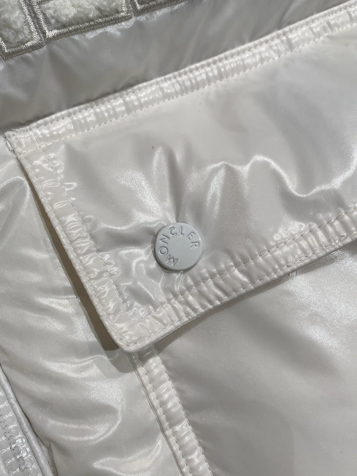 Куртки И Пуховики Мужские Moncler 608699