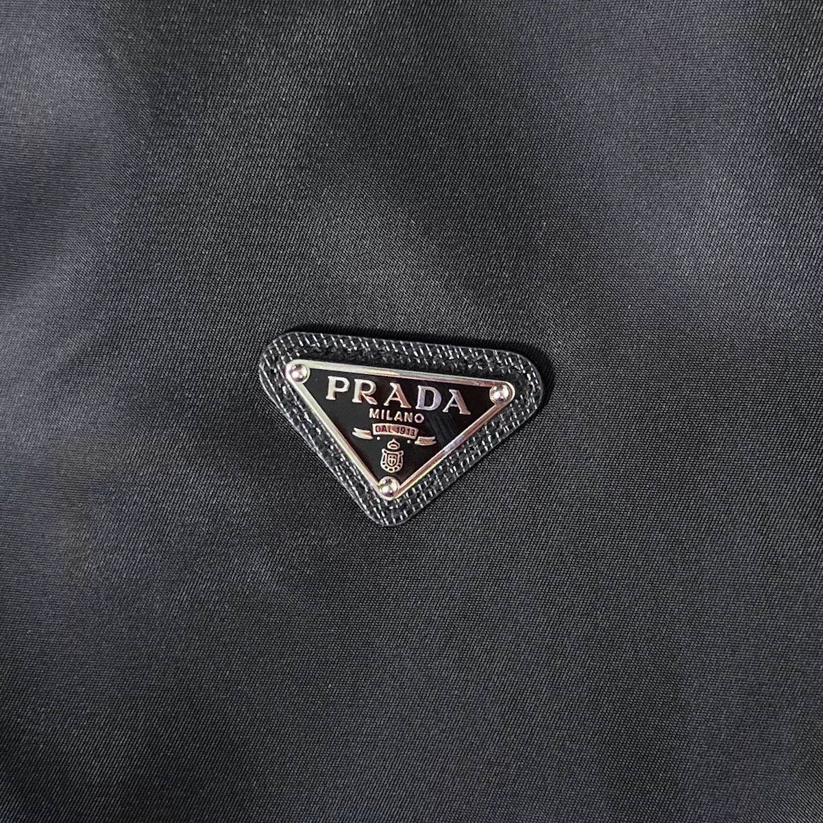 Куртки И Пуховики Женские Prada 19298966