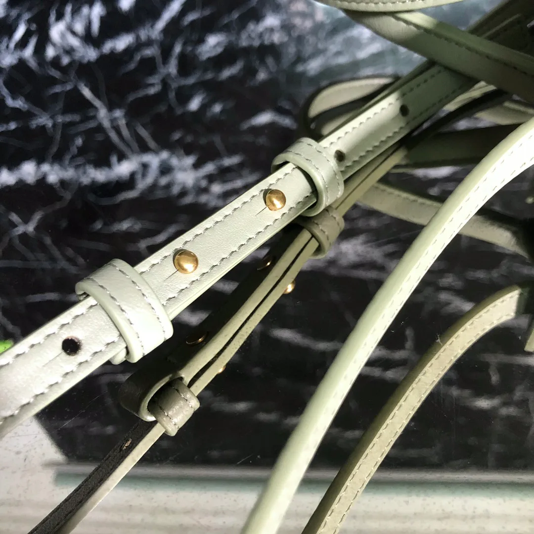 Классические Сумки Женские Bottega Veneta 10633455