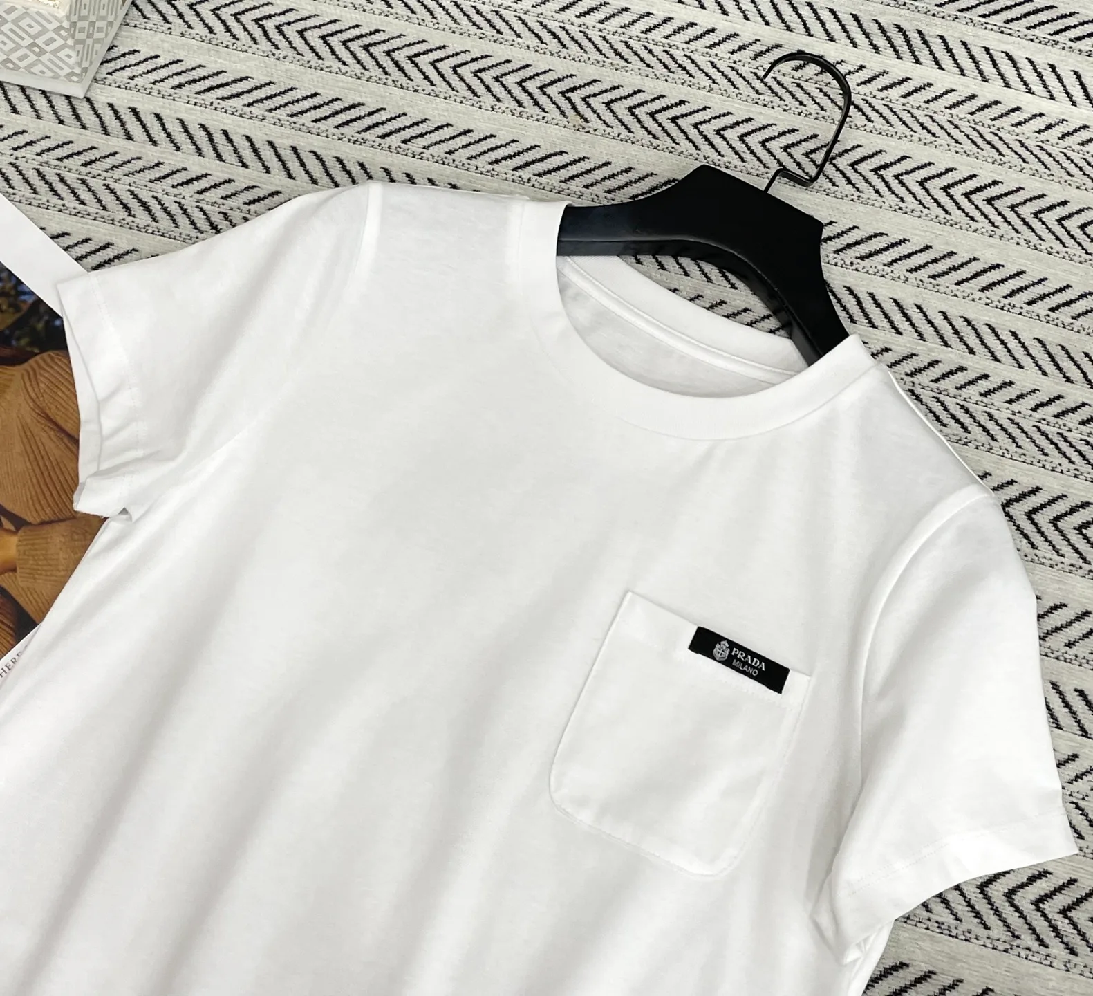 Футболки Женские Prada 11639744