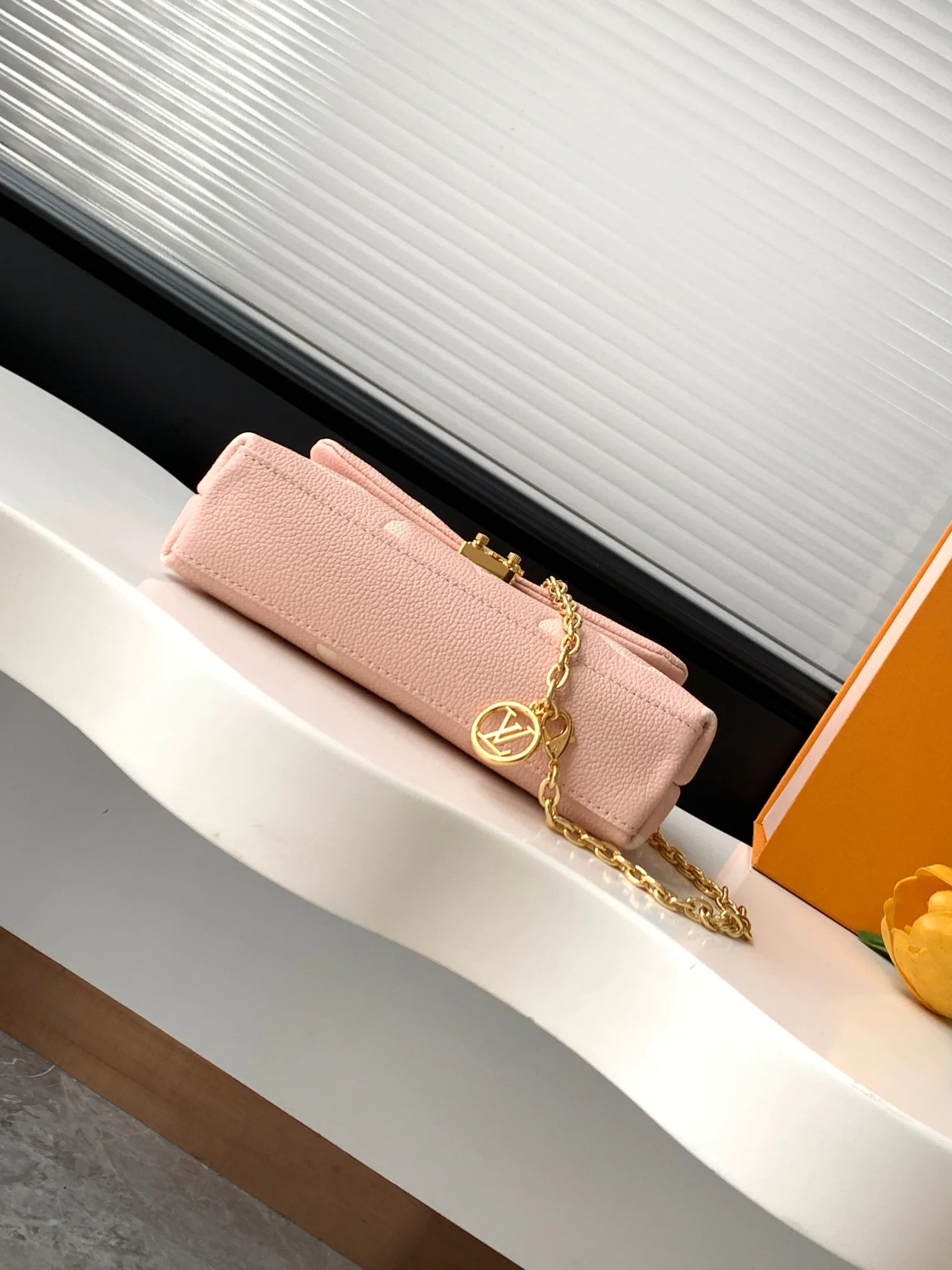 Сумки На Ремне Женские Louis Vuitton 87155