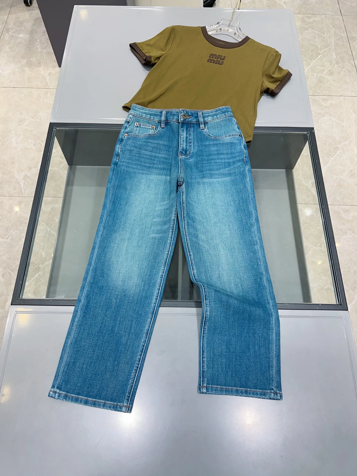 Джинсы Женские Miu Miu 11496065