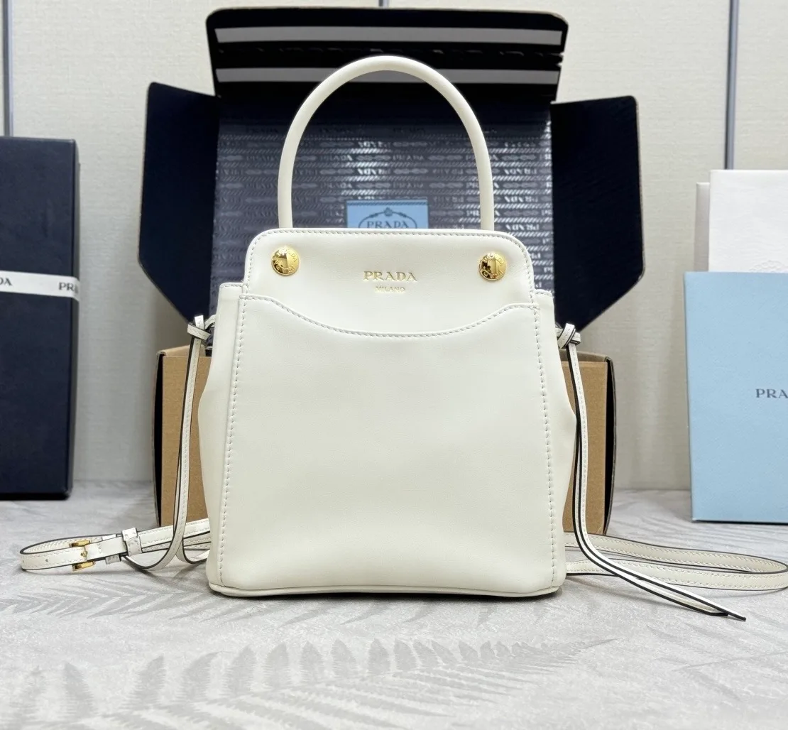 Классические Сумки Женские Prada 12131033