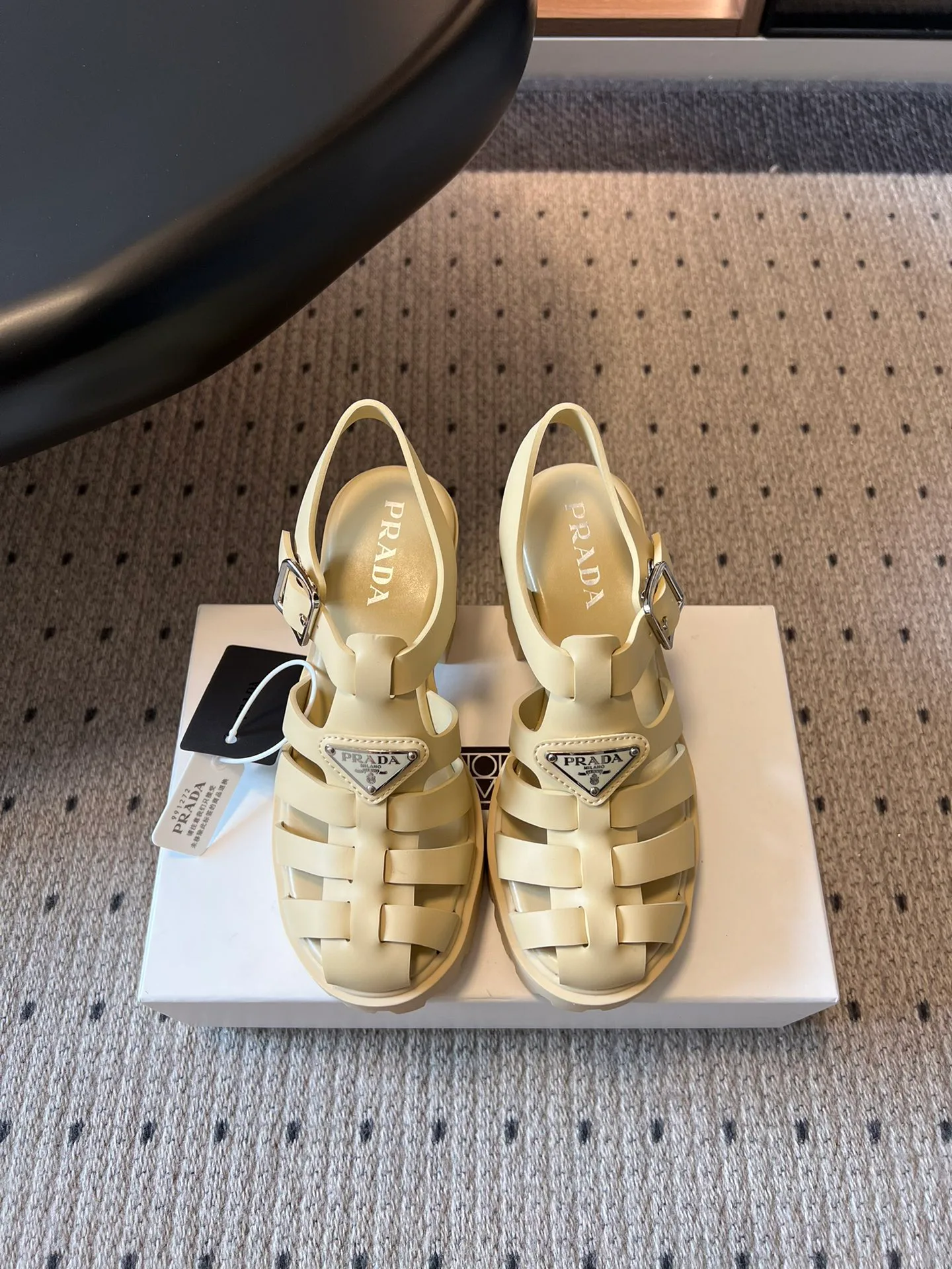 Босоножки Женские Prada 13556759