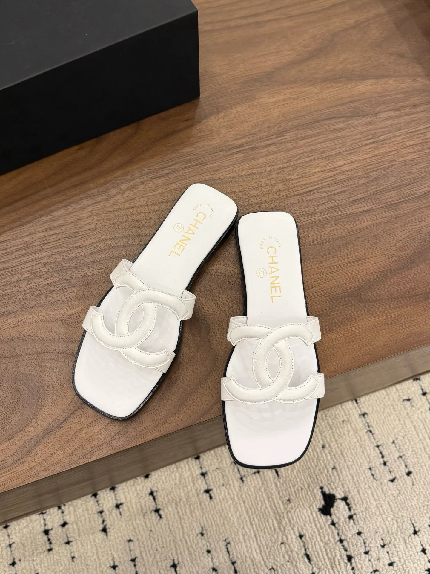 Туфли Женские Chanel 11516319