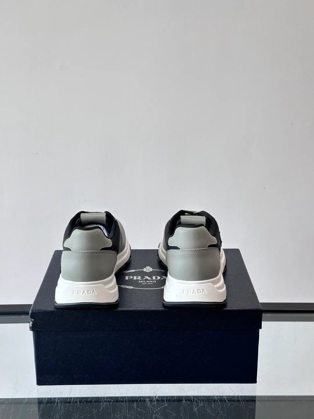 Кроссовки Мужские Prada 316126