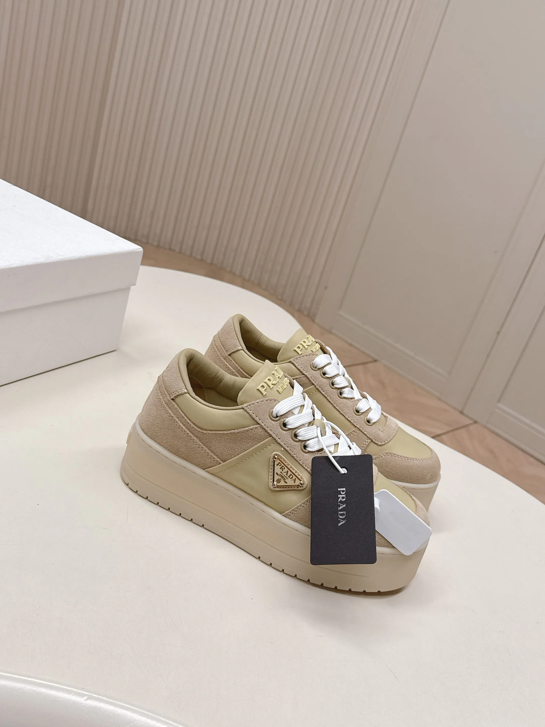 Кроссовки Женские Prada 11594933