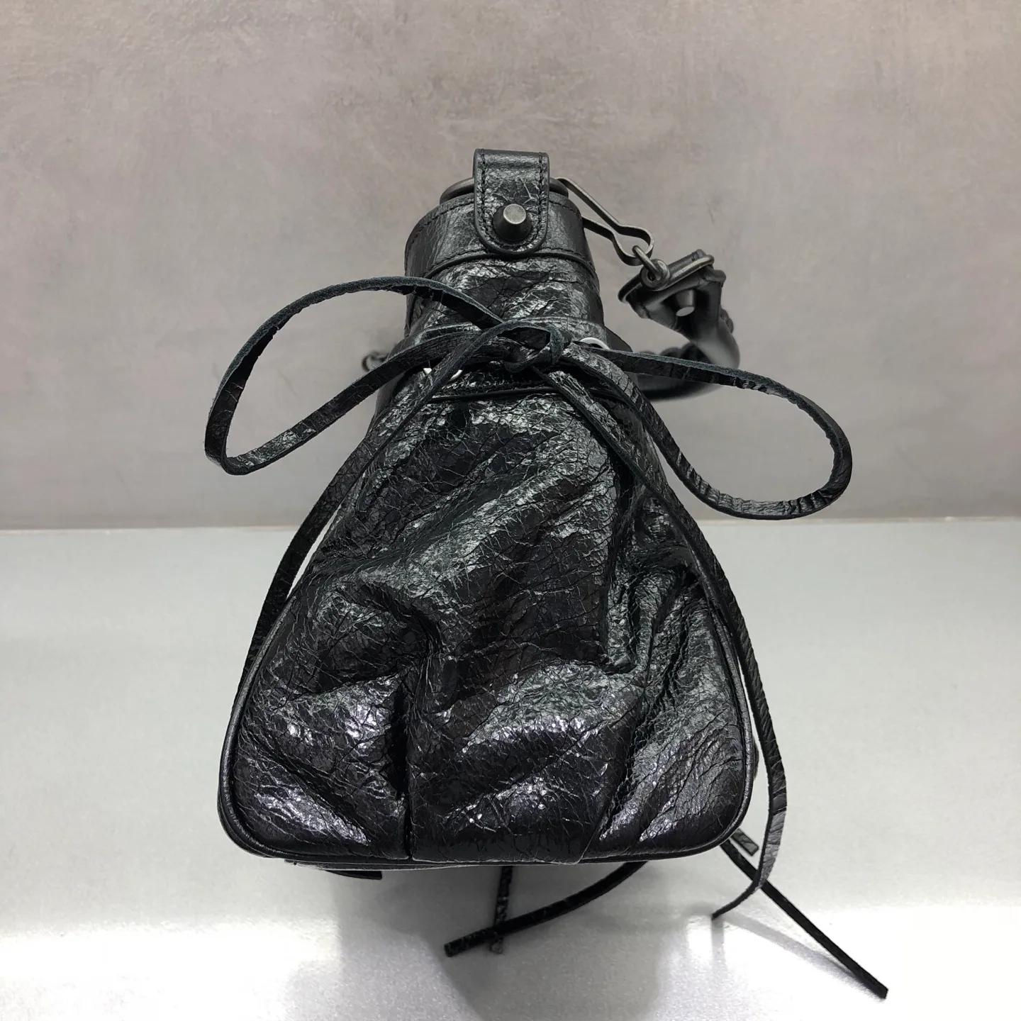 Классические Сумки Женские Balenciaga 18136303