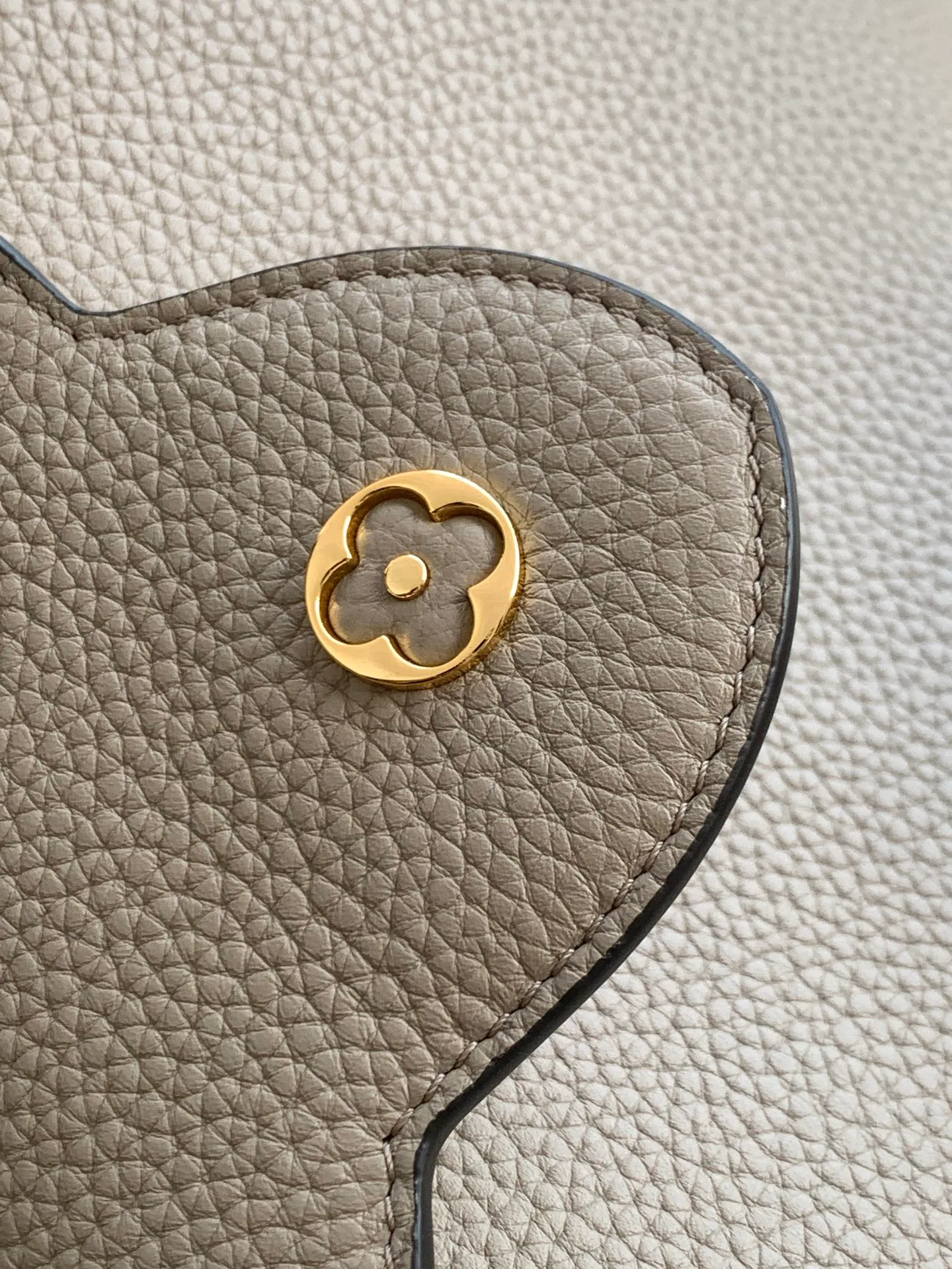 Классические Сумки Женские Louis Vuitton 17802976