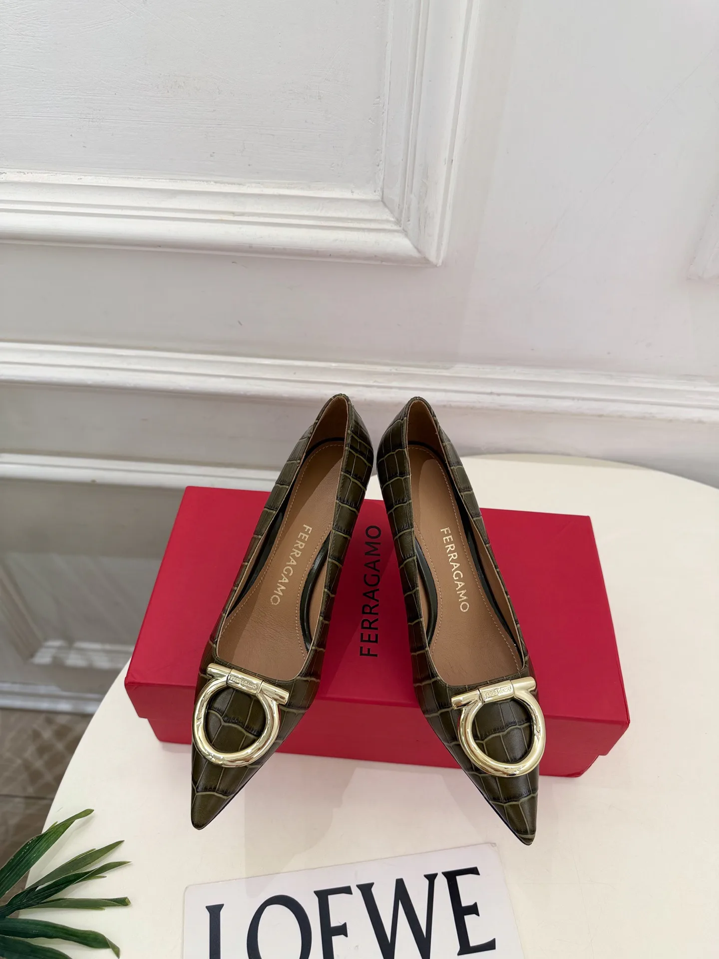 Туфли Женские Salvatore Ferragamo 18034097