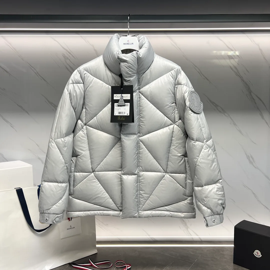 Куртки И Пуховики Мужские Moncler 1057356