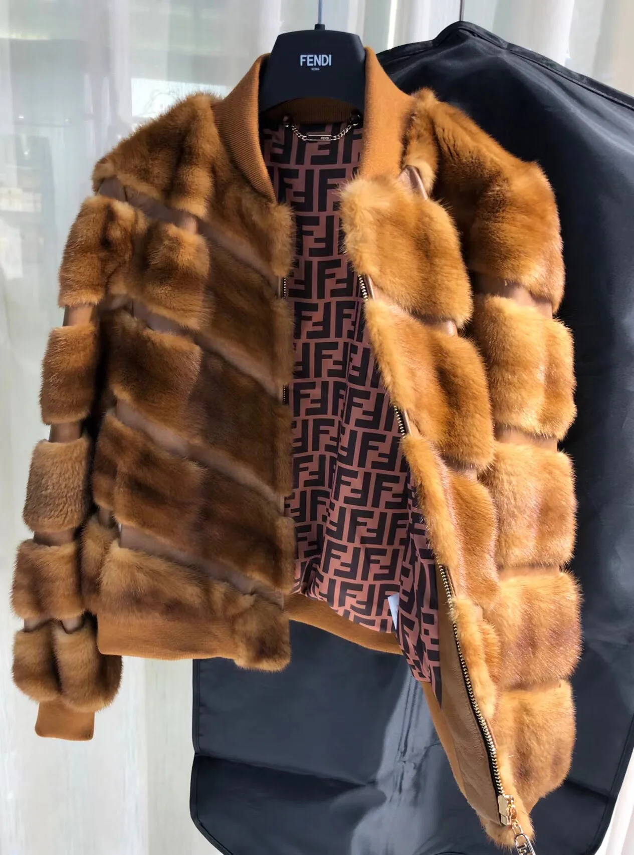 Шубы Женские Fendi 1065903