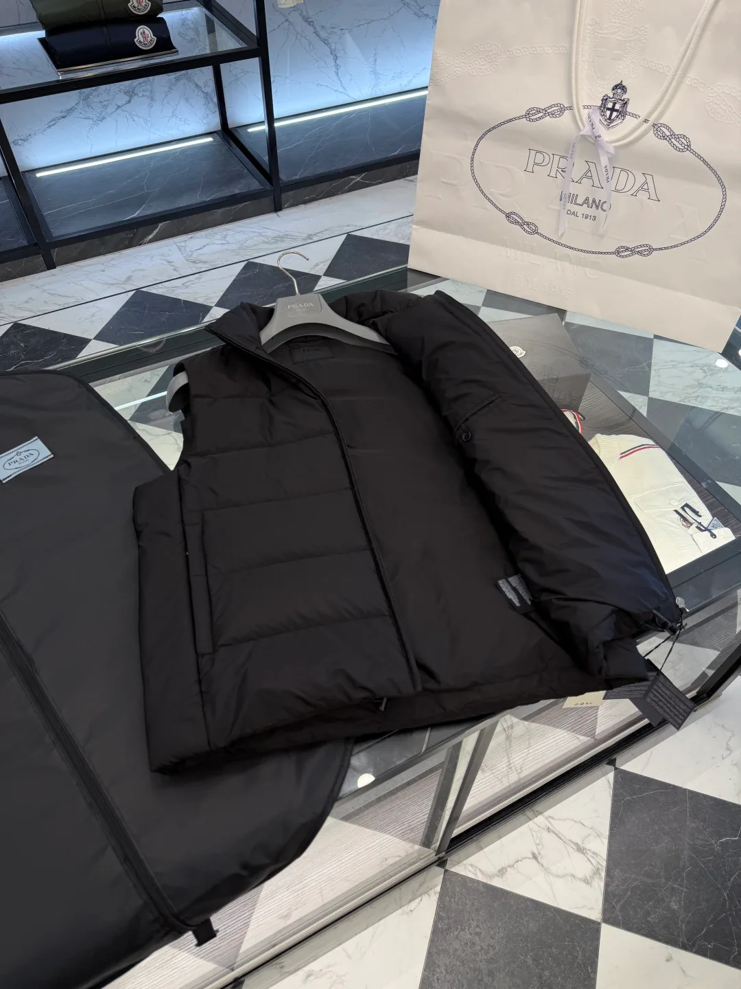 Жилеты Женские Prada 18007678