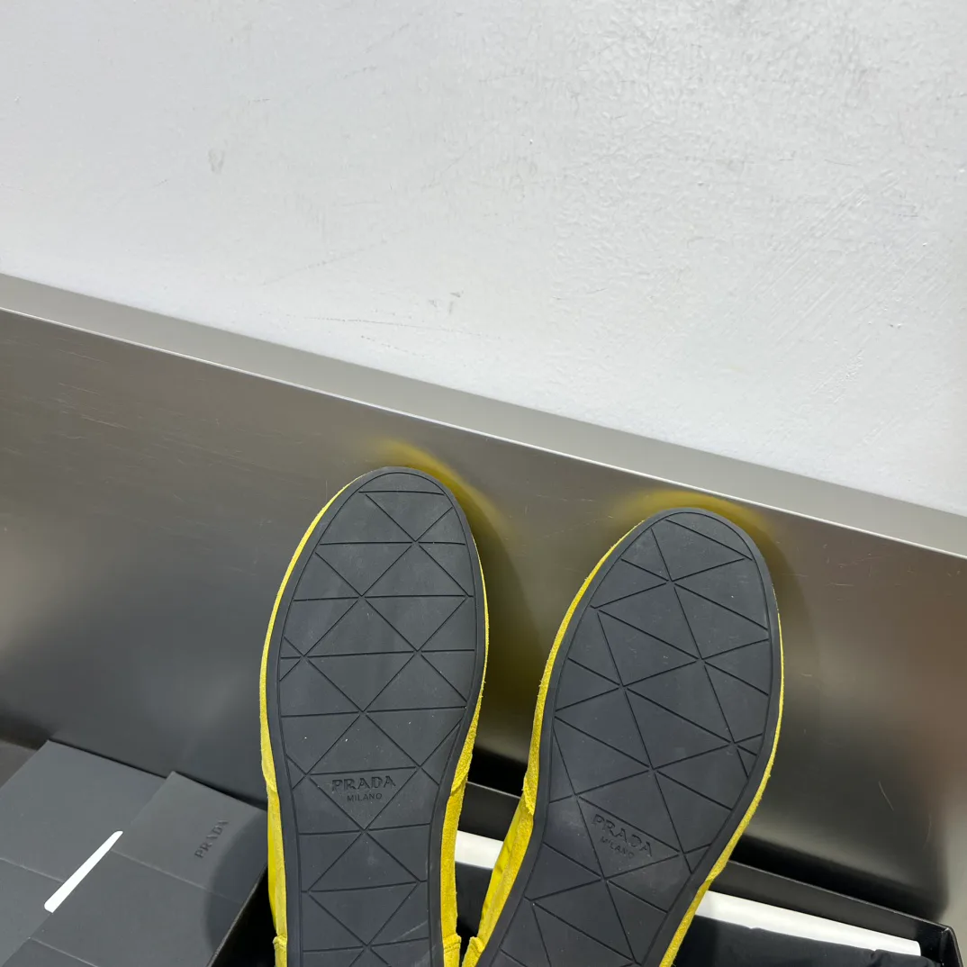 Кроссовки Женские Prada 4739