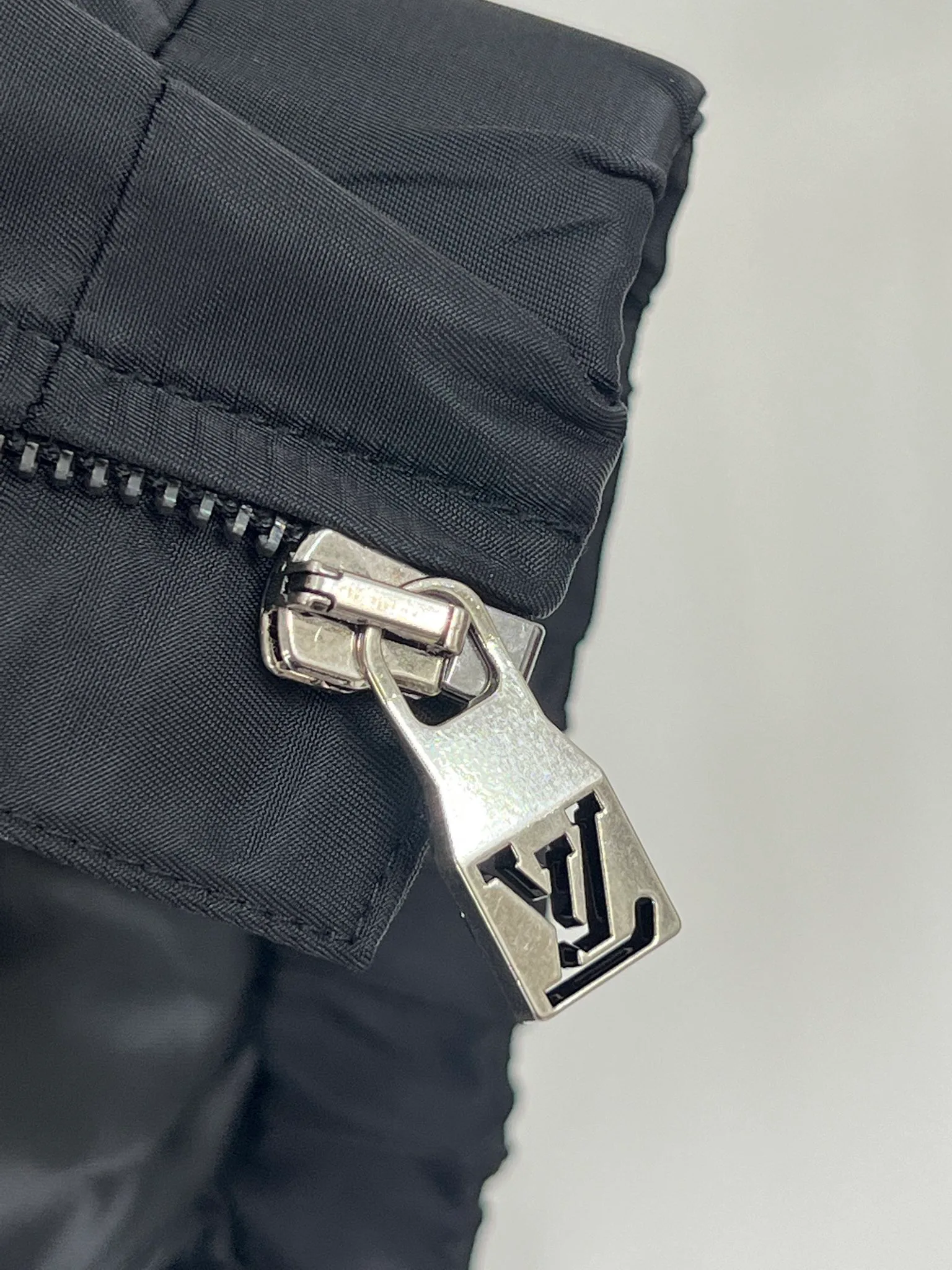 Кожаные Куртки И Дублёнки Женские Louis Vuitton 12842430