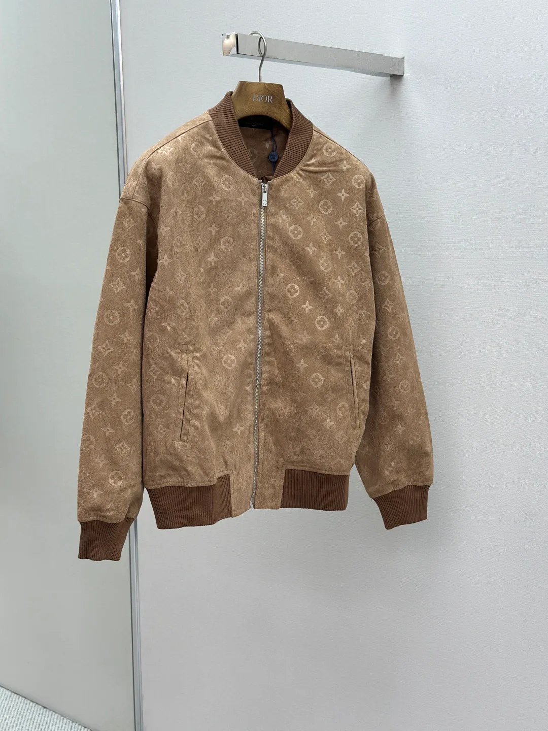 Куртки И Пуховики Мужские Louis Vuitton 178977