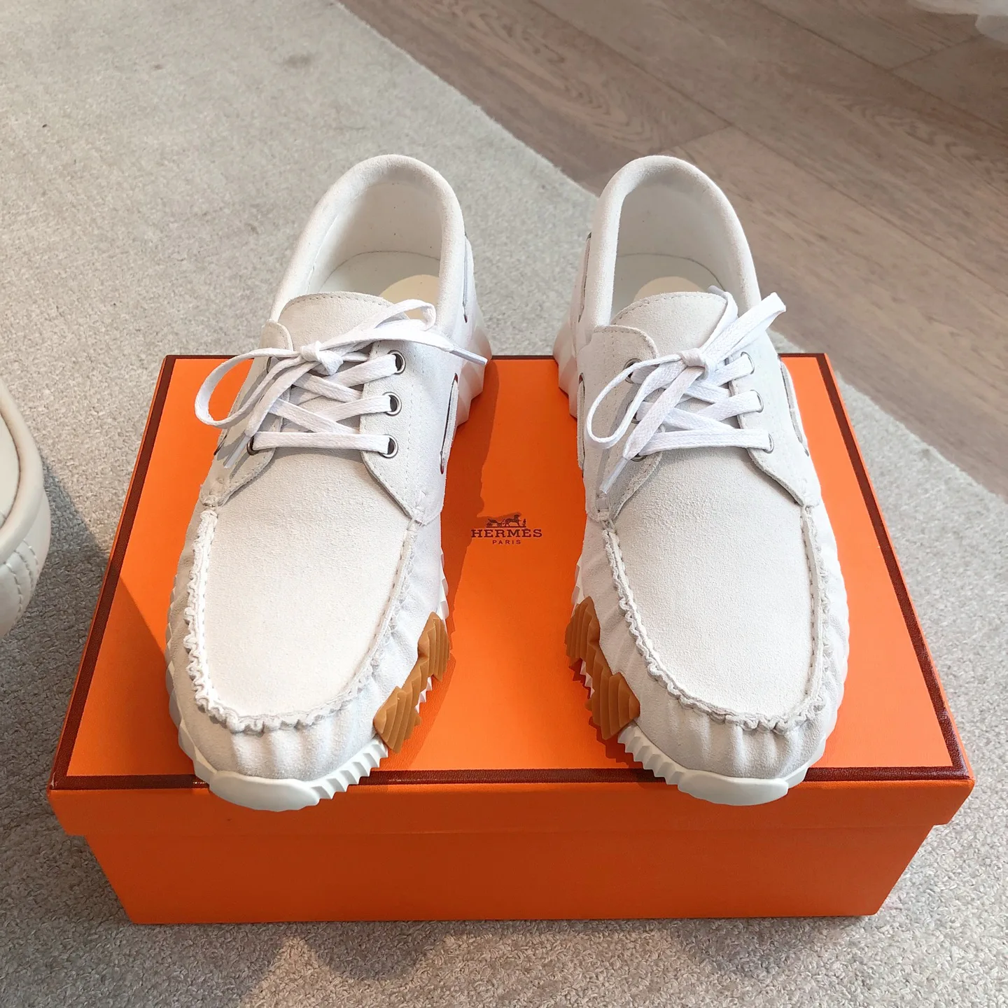 Кроссовки Женские Hermes 1237118