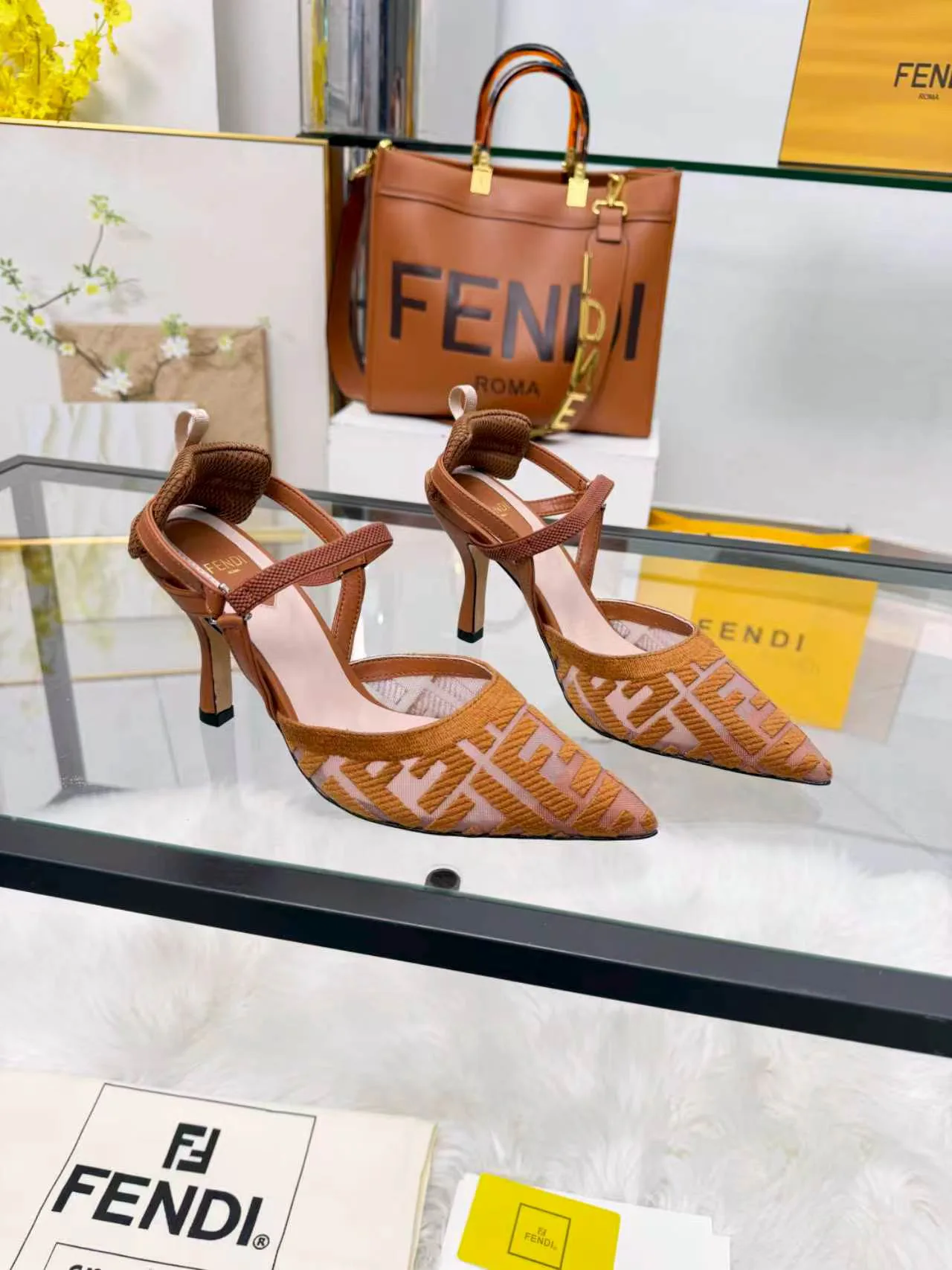 Туфли Женские Fendi 18104672