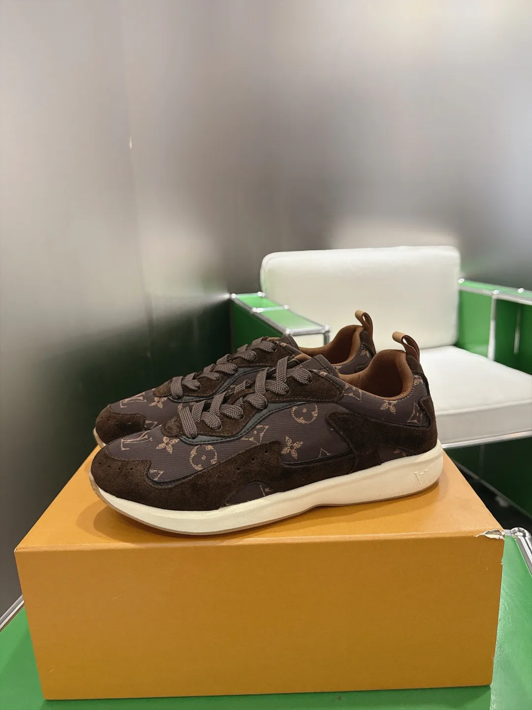 Кроссовки Мужские Louis Vuitton 18011733