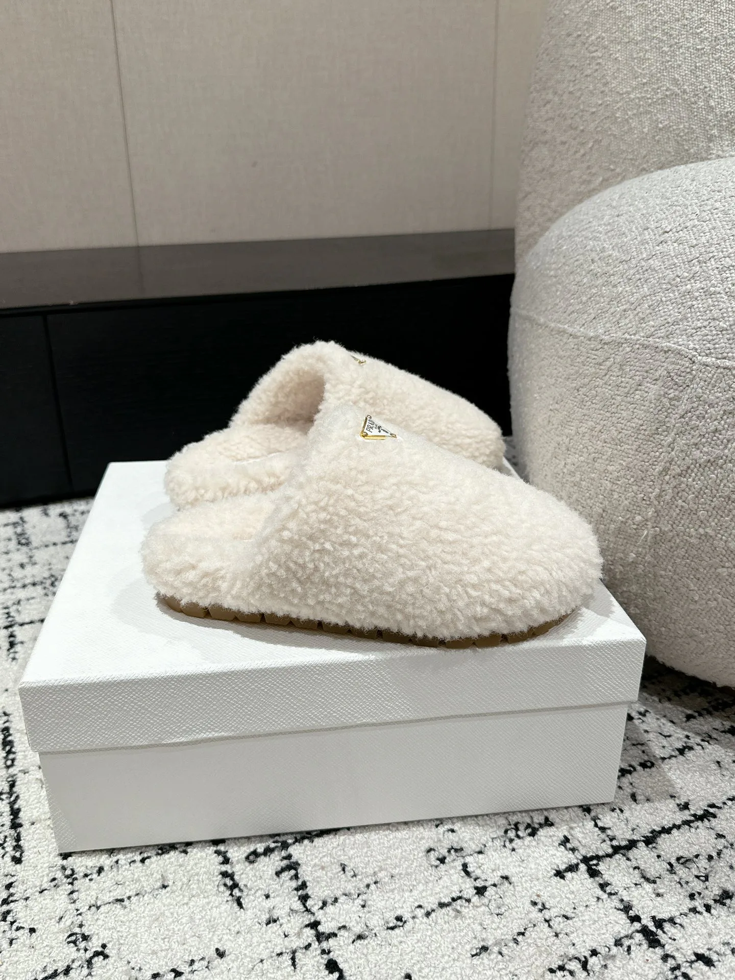 Тапочки Женские Prada 442461