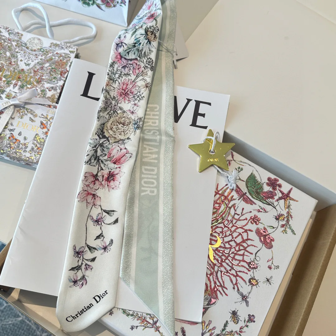 Платки Christian Dior 10416190