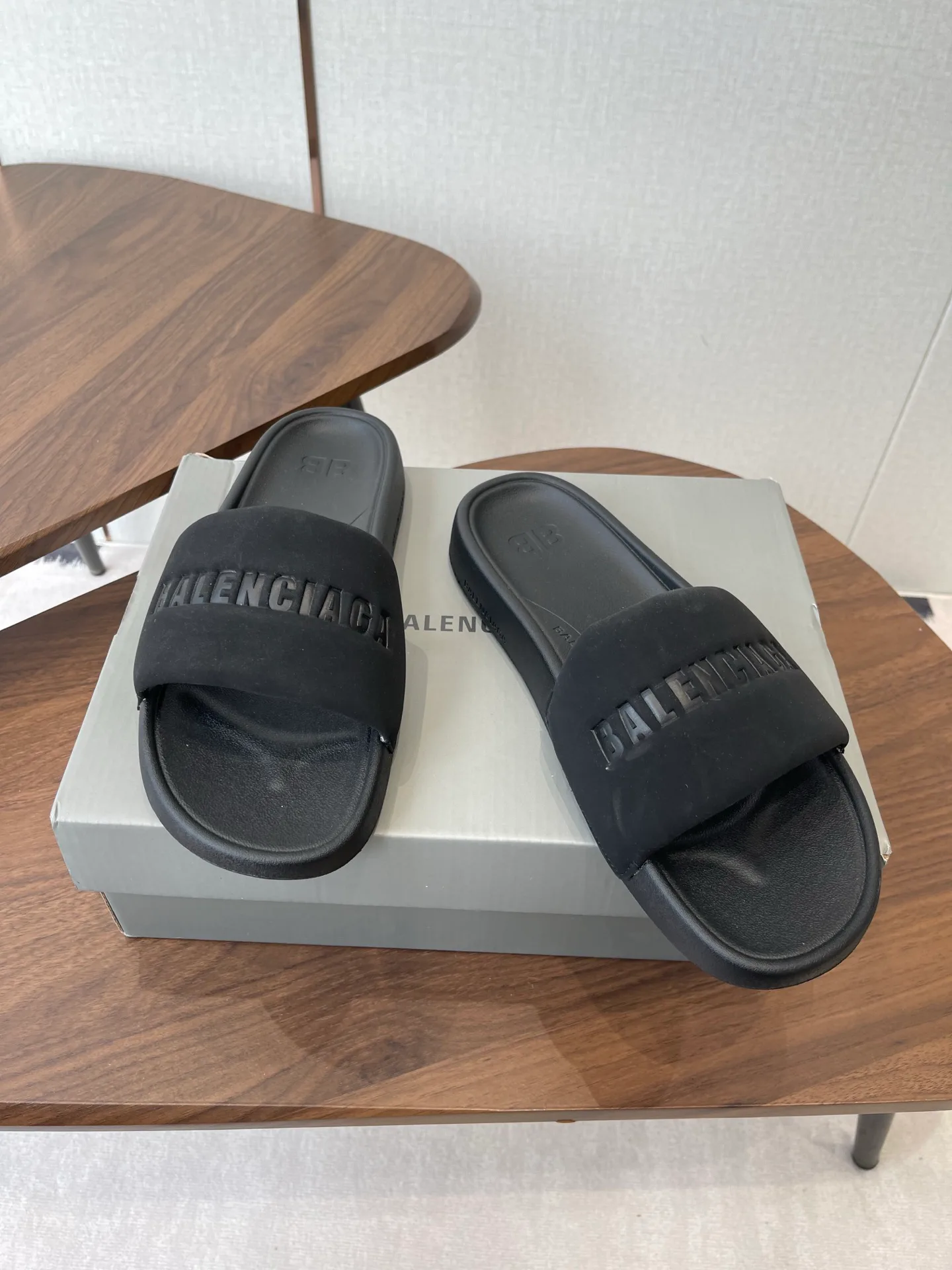 Шлепанцы Женские Balenciaga 11227405