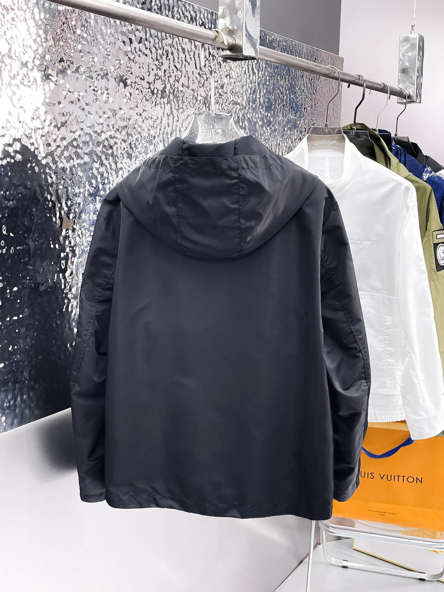 Куртки И Пуховики Мужские Prada 9352315