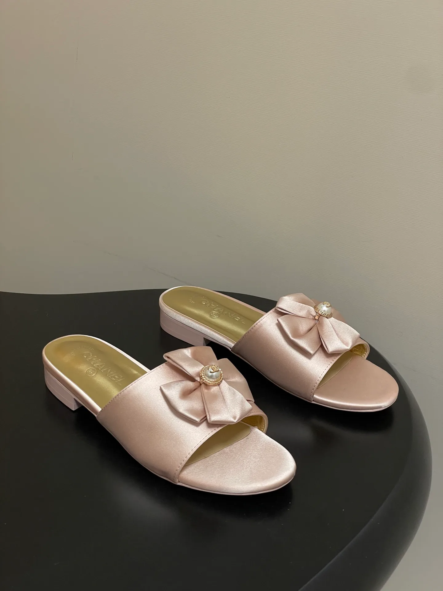 Шлепанцы Женские Chanel 1159676