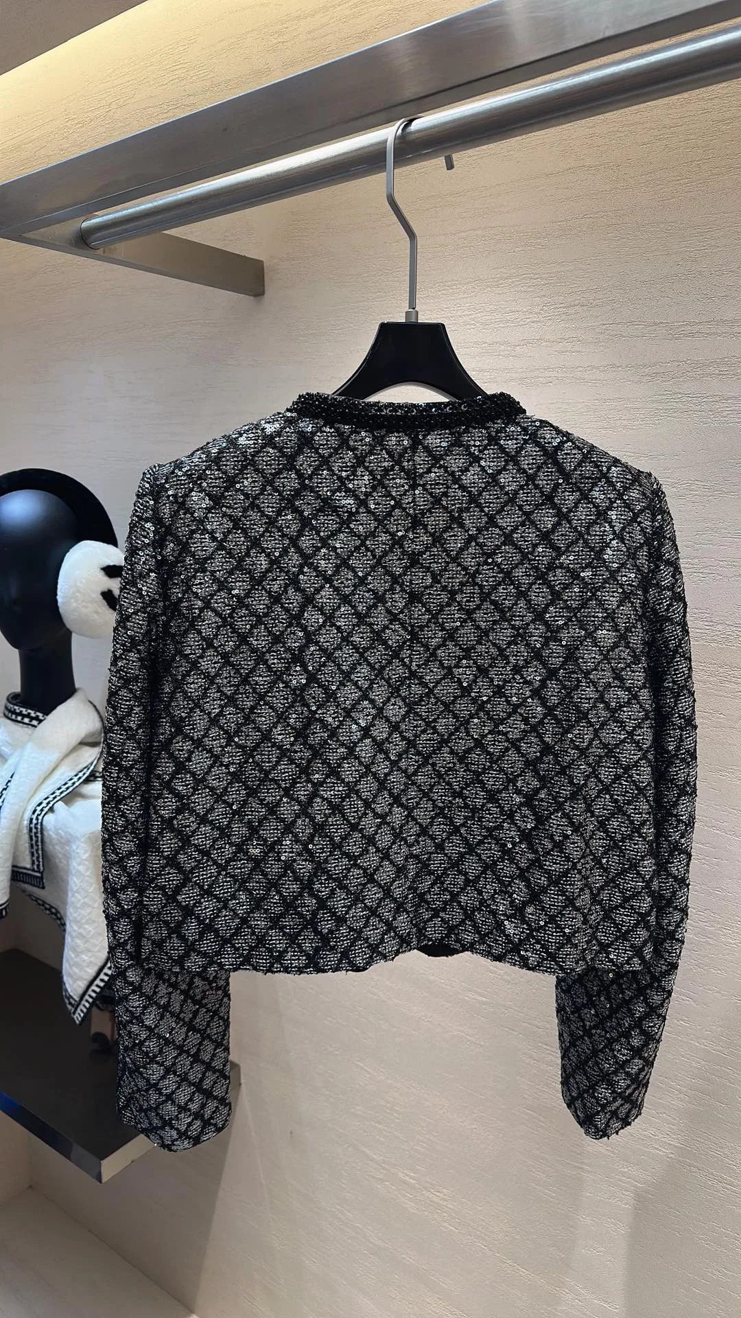 Куртки И Пуховики Женские Chanel 1849654