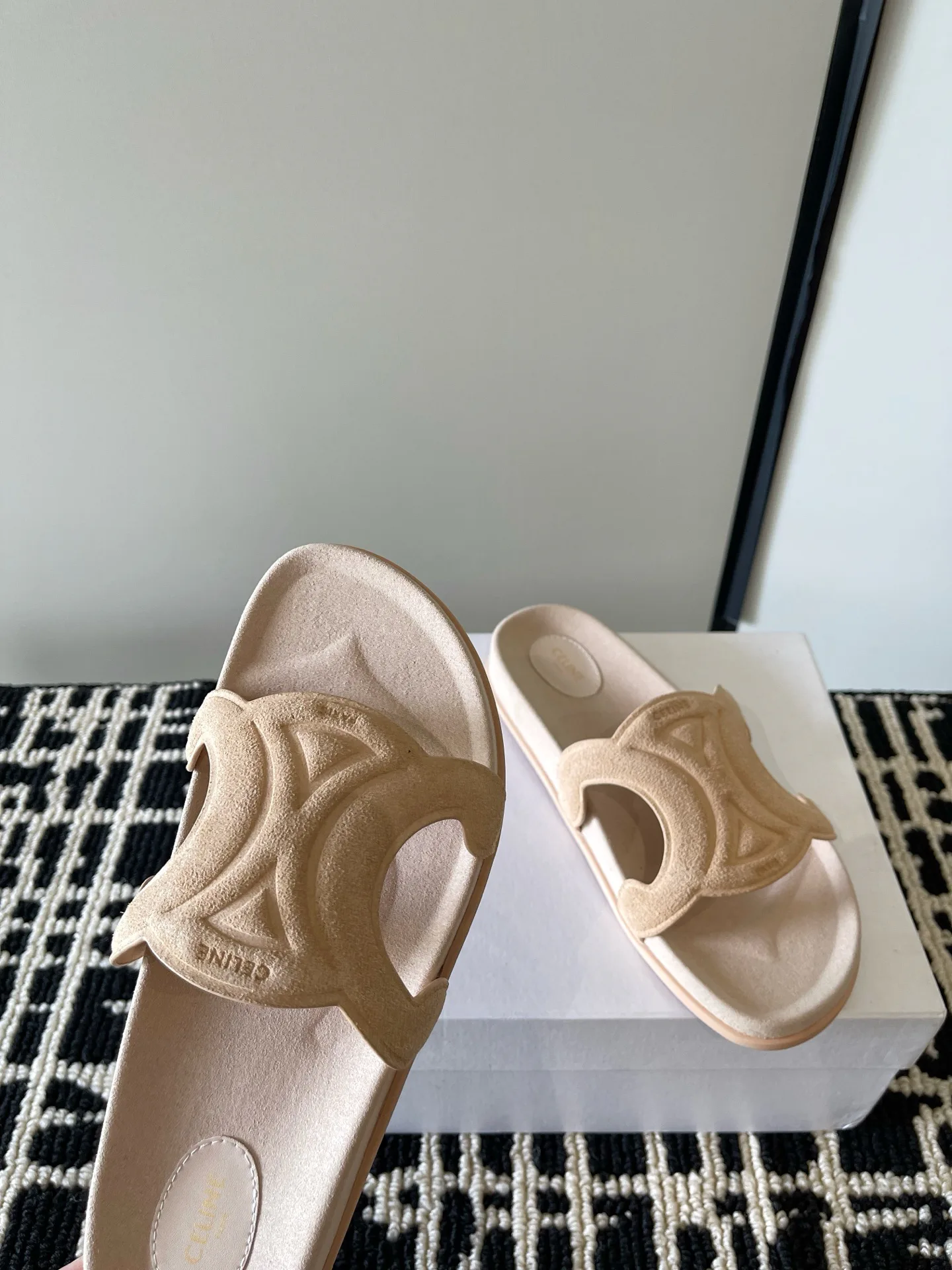 Шлепанцы Женские Celine 17580718