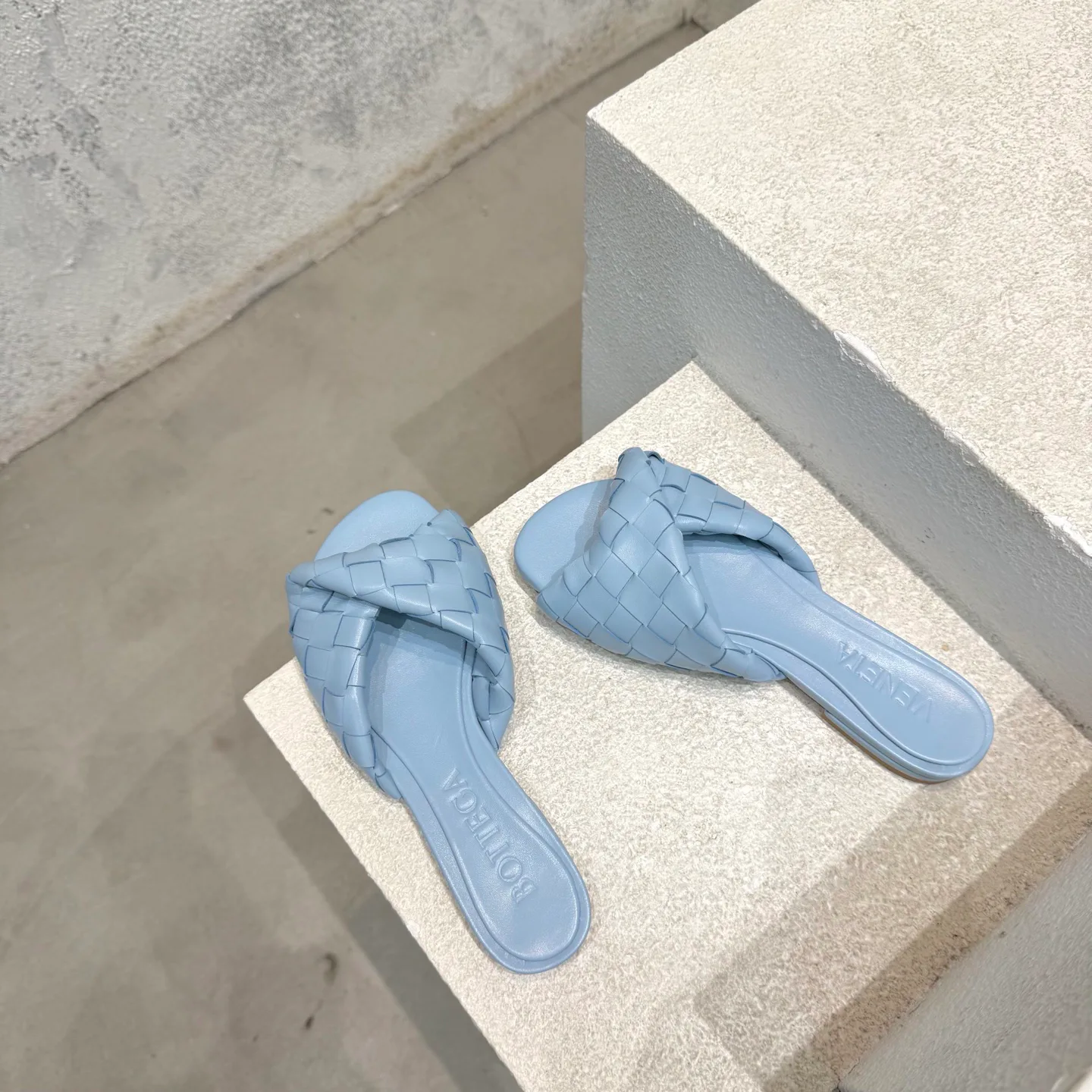 Шлепанцы Женские Bottega Veneta 31189