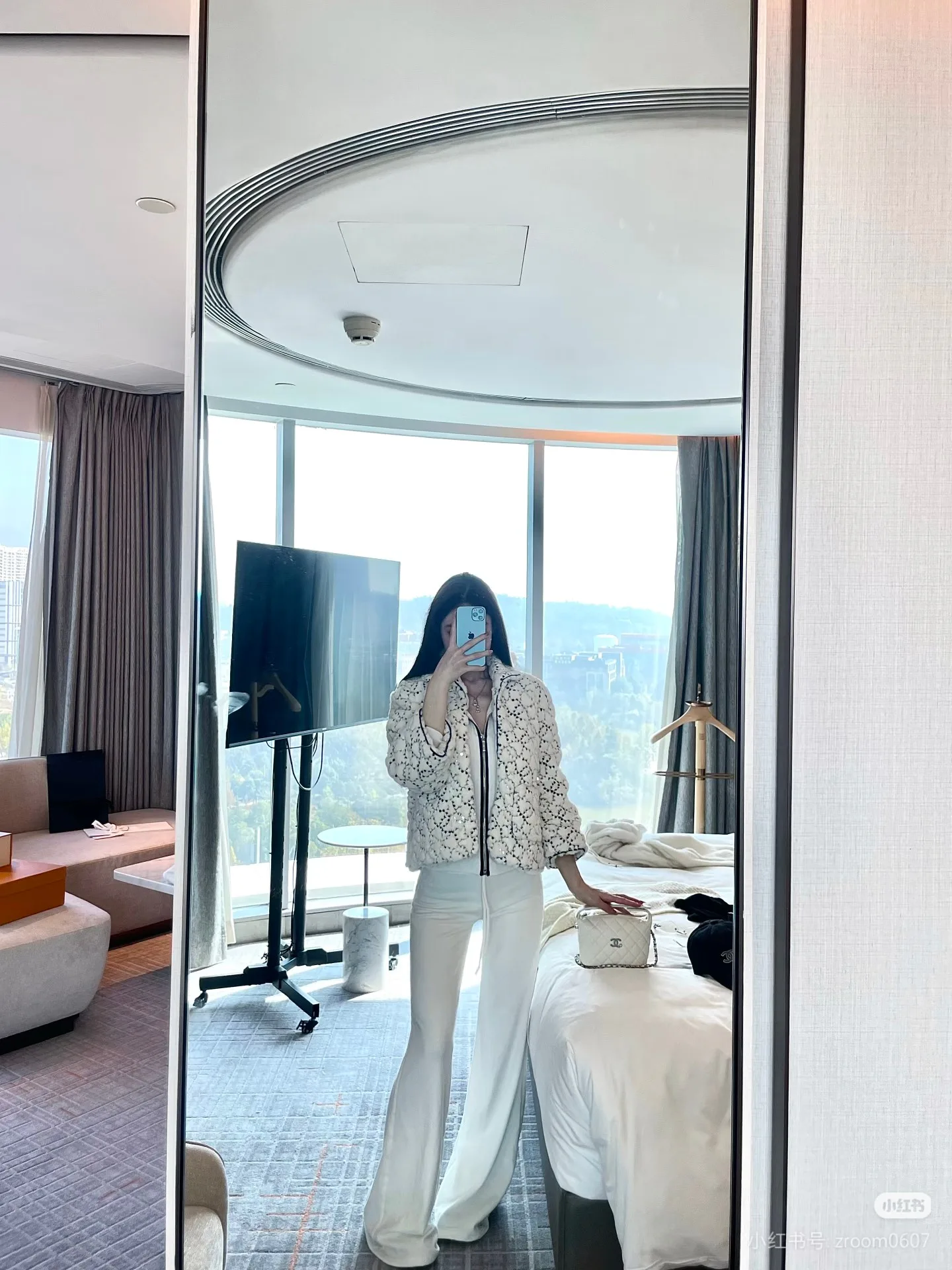 Куртки И Пуховики Женские Chanel 404673